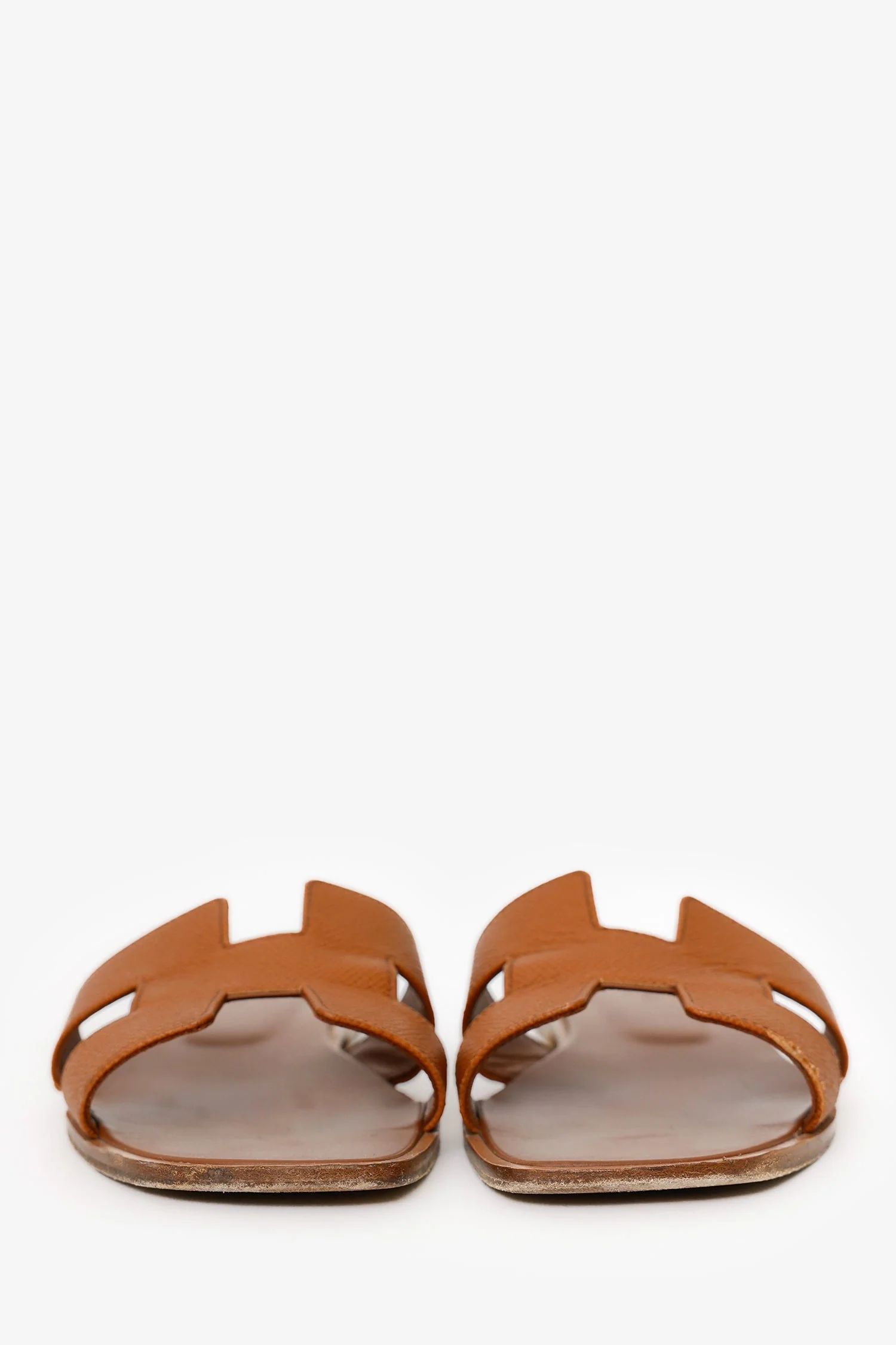 Hermès Gold Epsom Leather 'Oran' Sandals Size 39 - Image 3