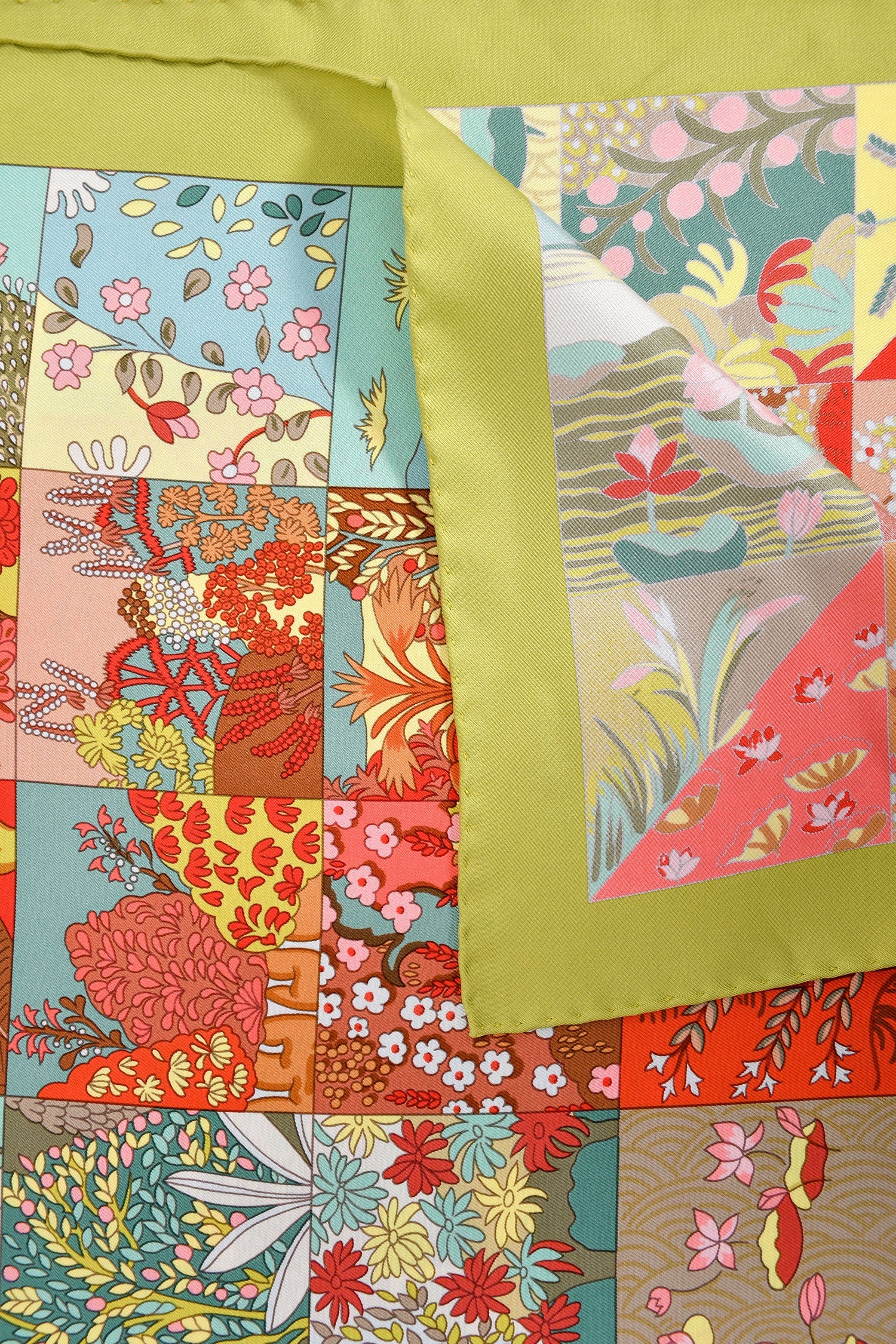 Hermès Green/Multicolour Silk 'Tout En Quilt' Scarf 90 - Image 4