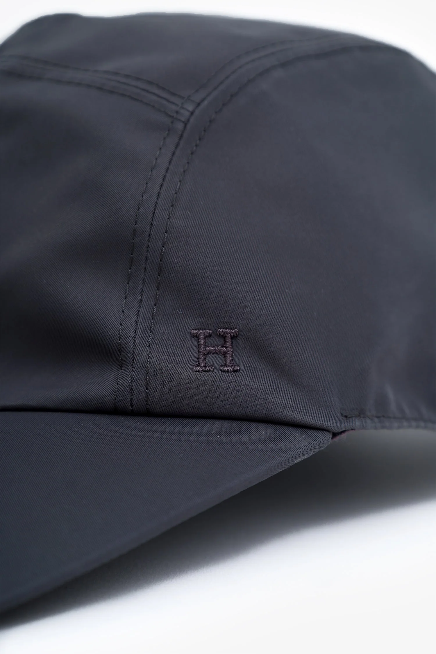 Hermès Grey Nylon H Embroidered Cap Size 59 - Image 3