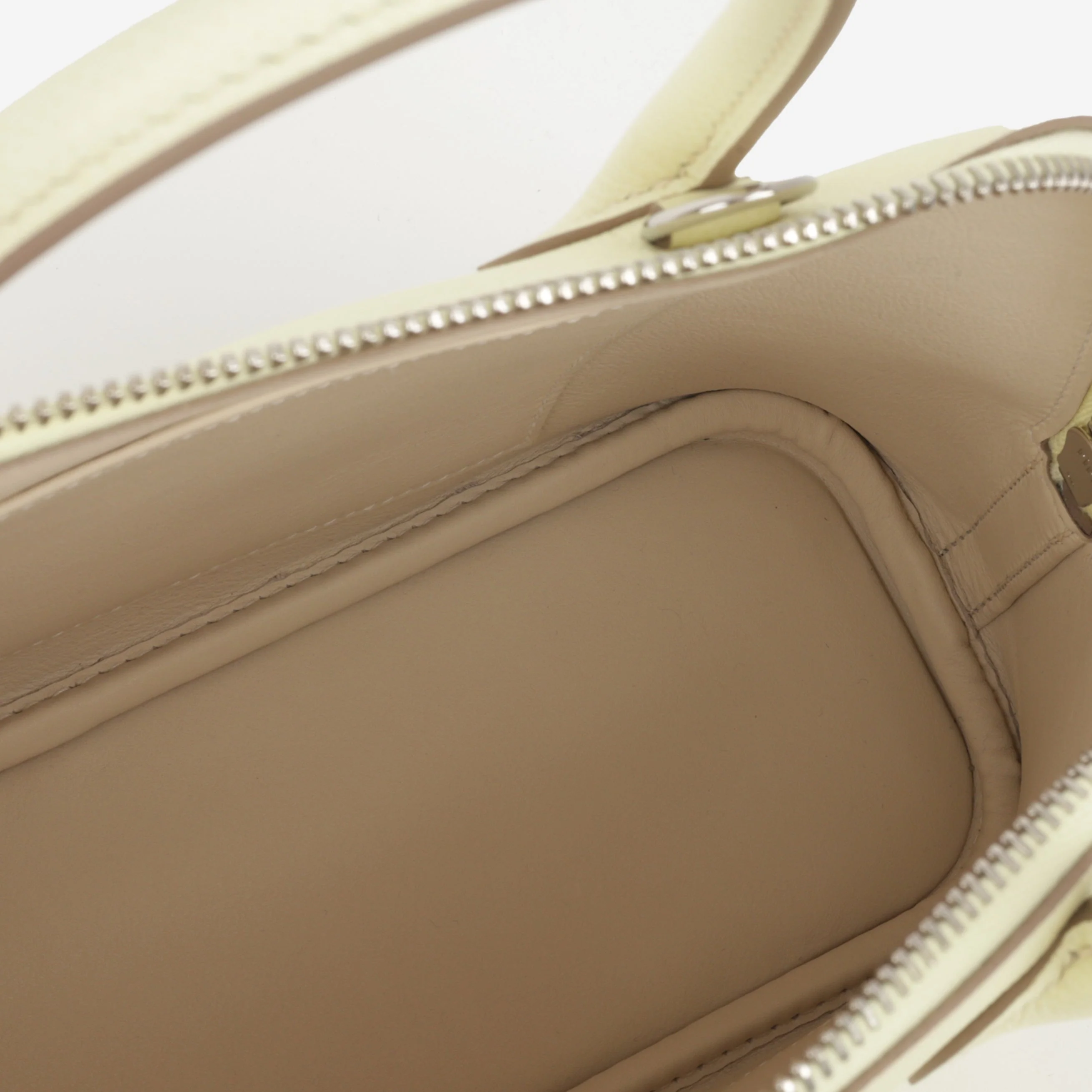 Hermès Bolide 25 - Jaune Milton Epsom | Palladium Hardware - Image 5