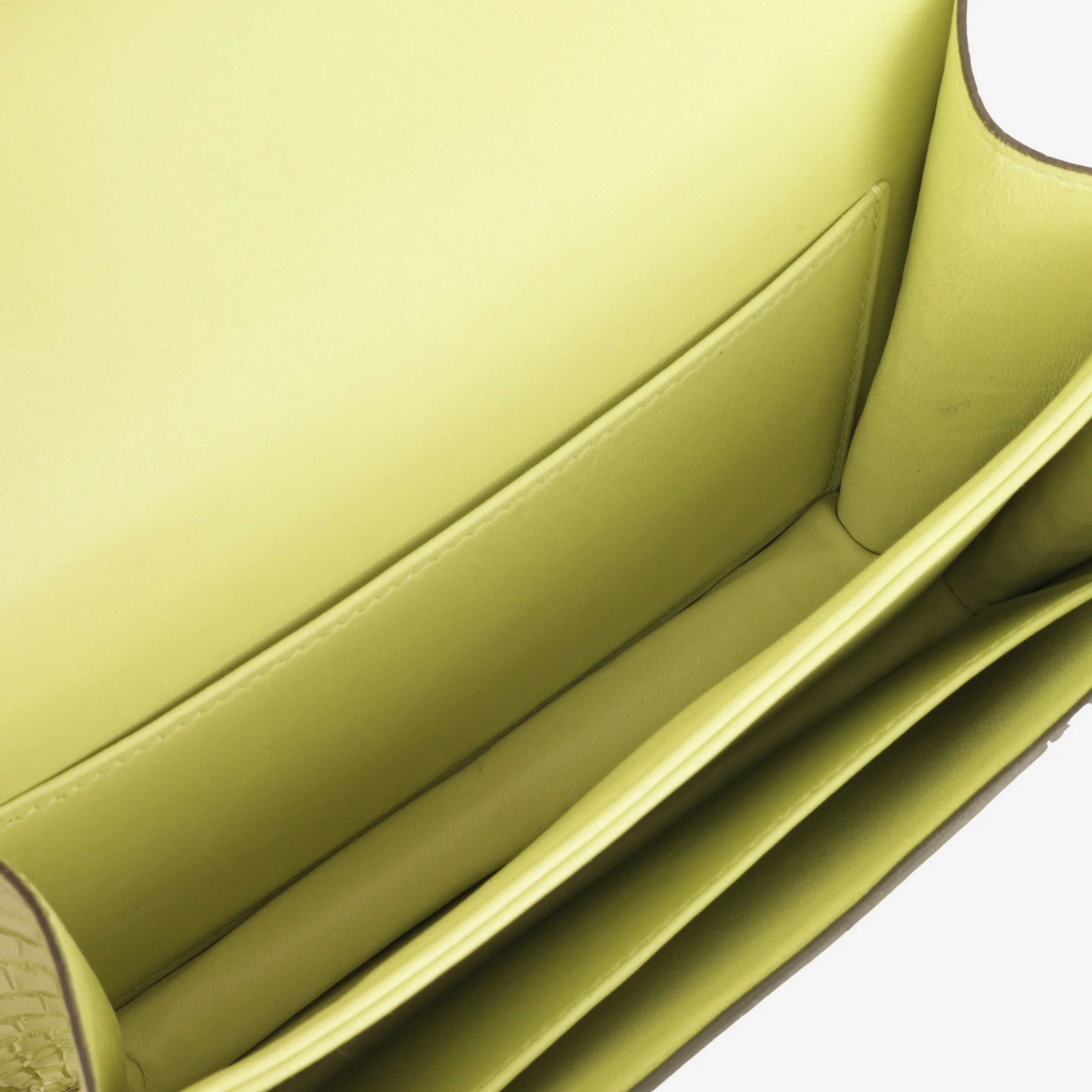 Hermès Constance 18 - Jaune Bourgeon Matte Alligator Mississippisis | Palladium Hardware - Image 5