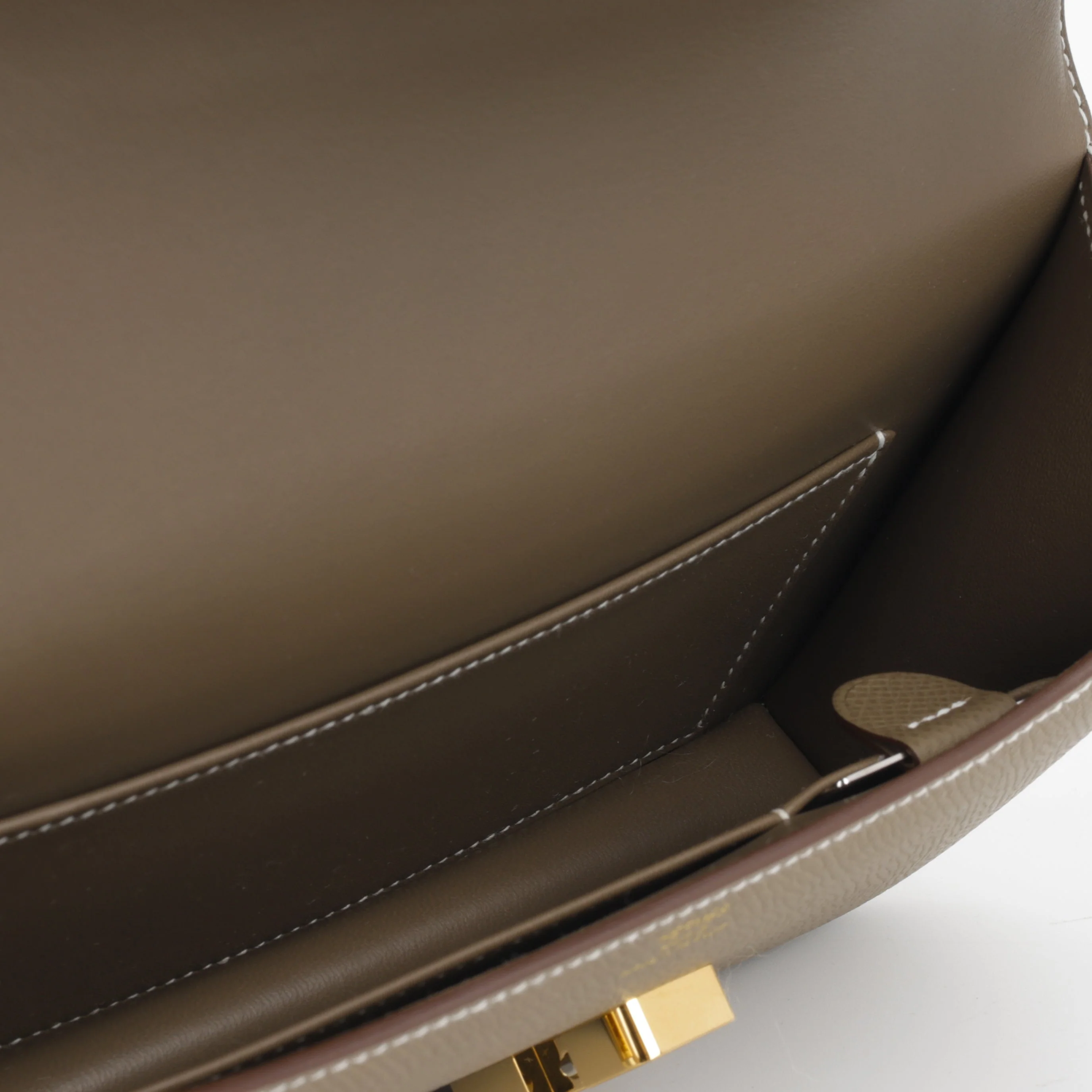 Hermès Constance Elan - Etoupe Epsom | Gold Hardware - Image 6
