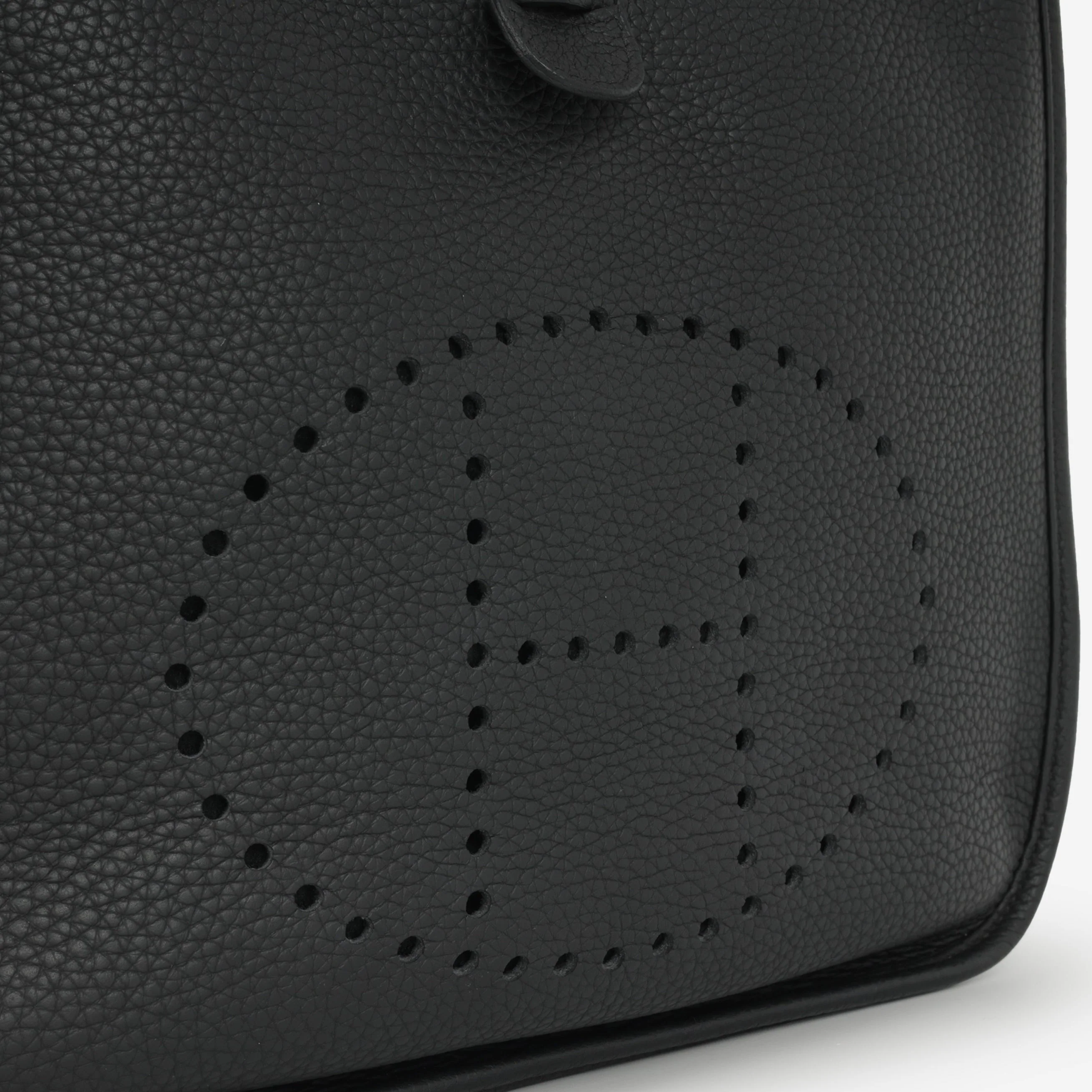 Hermès Evelyne PM - Noir Clemence | Palladium Hardware - Image 5
