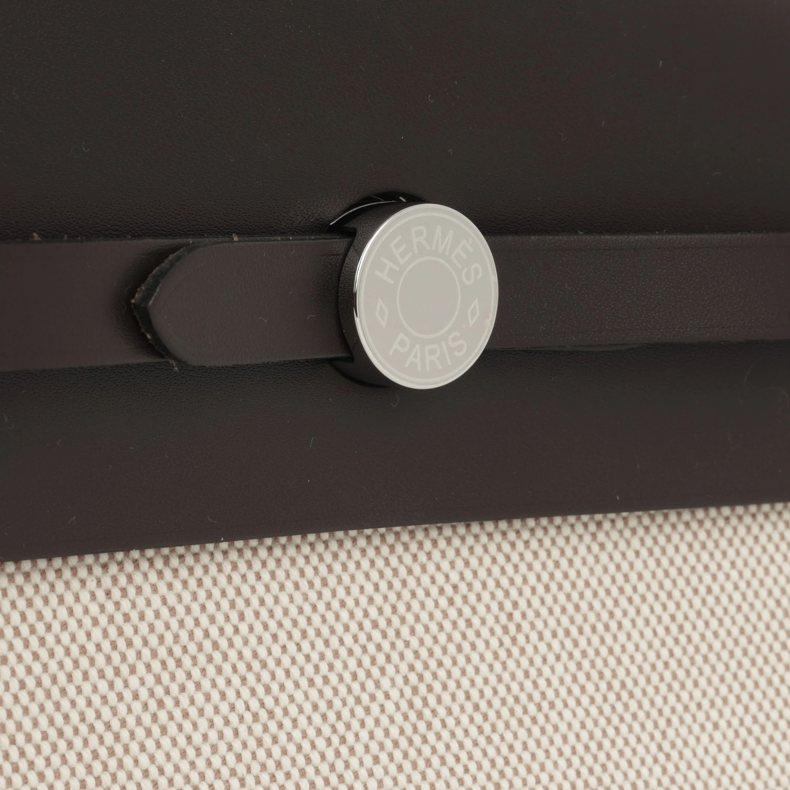 Hermès Herbag 20 - Ecru Toile / Ebene Hunter | Palladium Hardware - Image 6