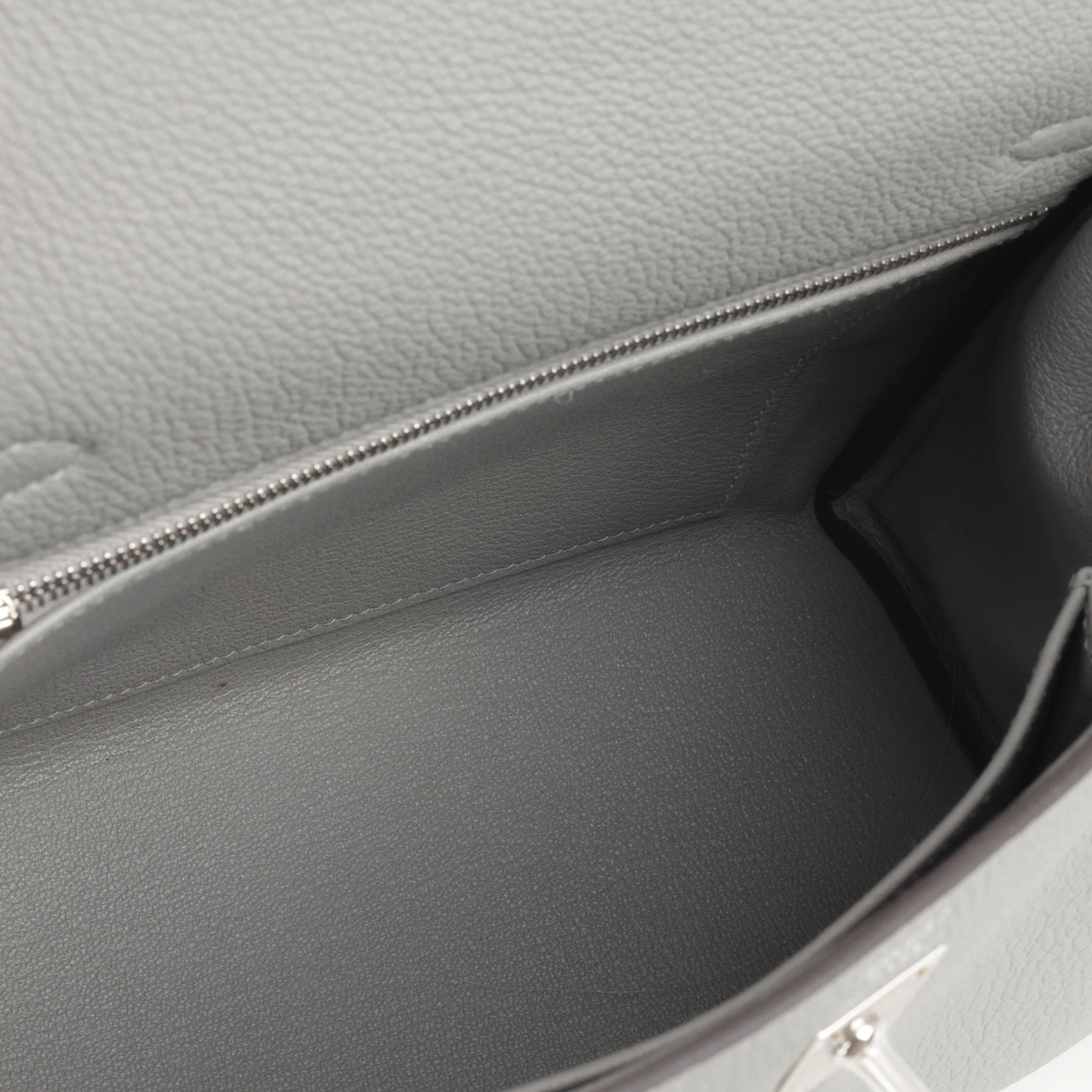 Hermès Kelly 25 - Gris Mouette Togo | Palladium Hardware (NWT) - Image 10