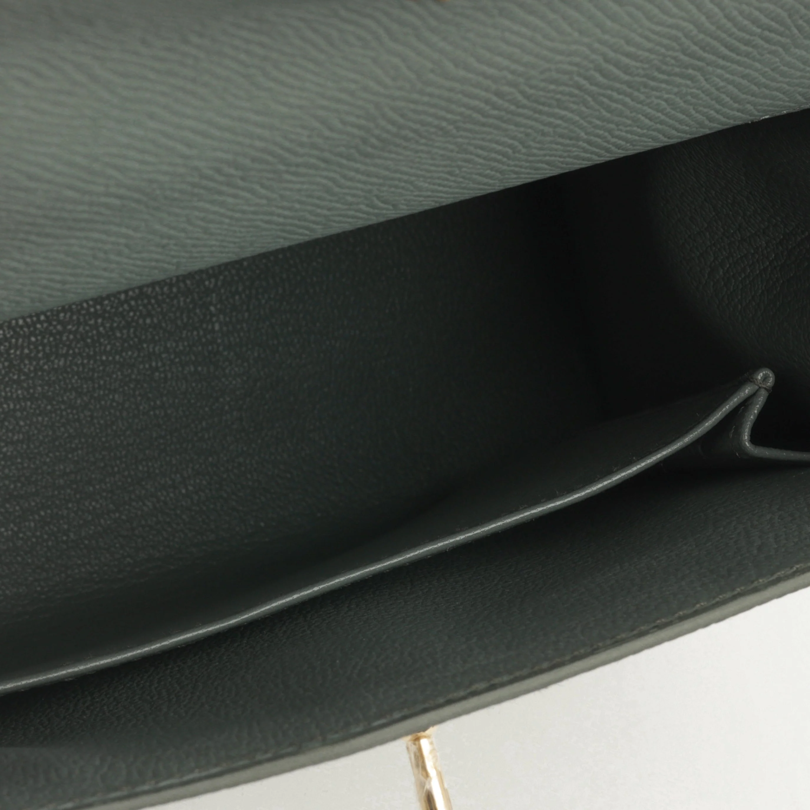 Hermès Kelly 25 - Vert Amande Epsom | Permabrass Hardware - Image 5