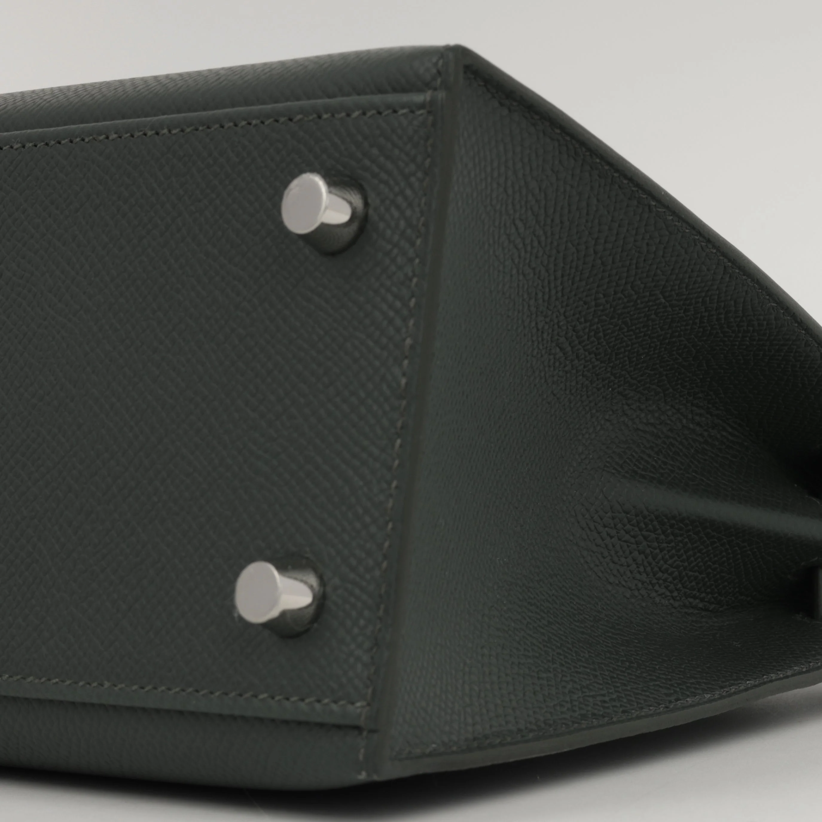 Hermès Kelly 25 - Vert Mangrove Epsom | Palladium Hardware - Image 6