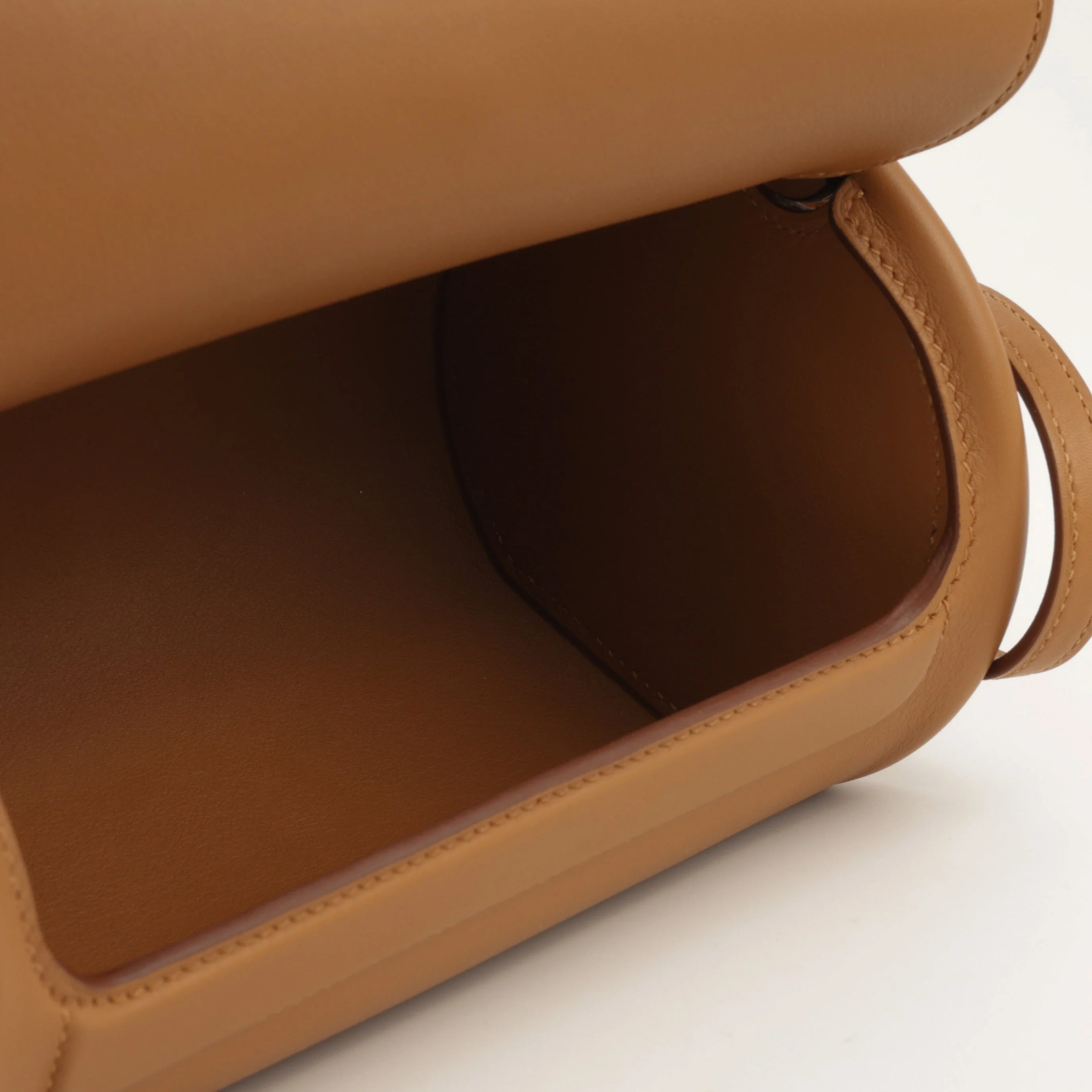 Hermès Maximors Bag - Gold Swift | Palladium Hardware - Image 8