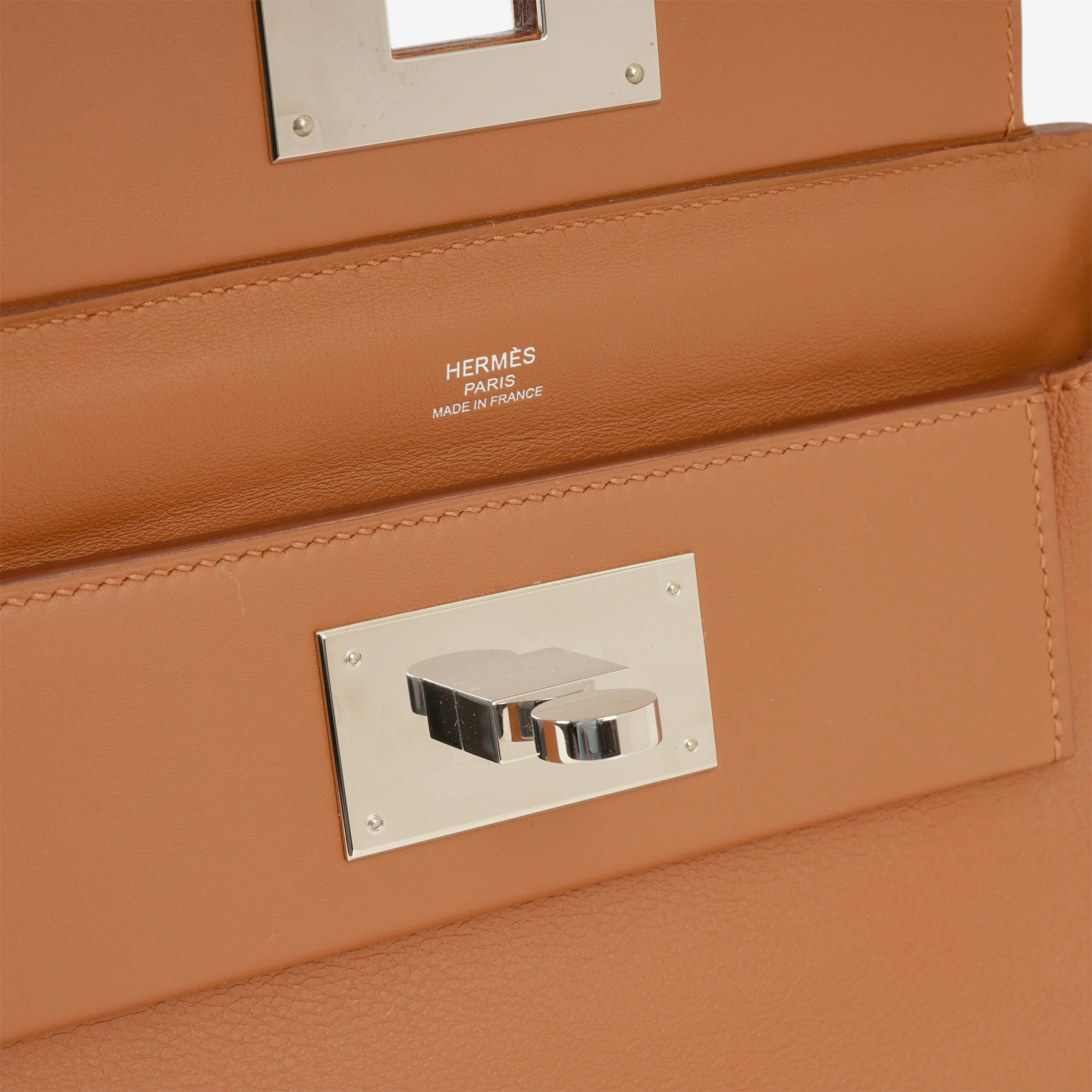 Hermès Mini 24/24 - Gold Evercolor / Swift | Palladium Hardware - Image 6