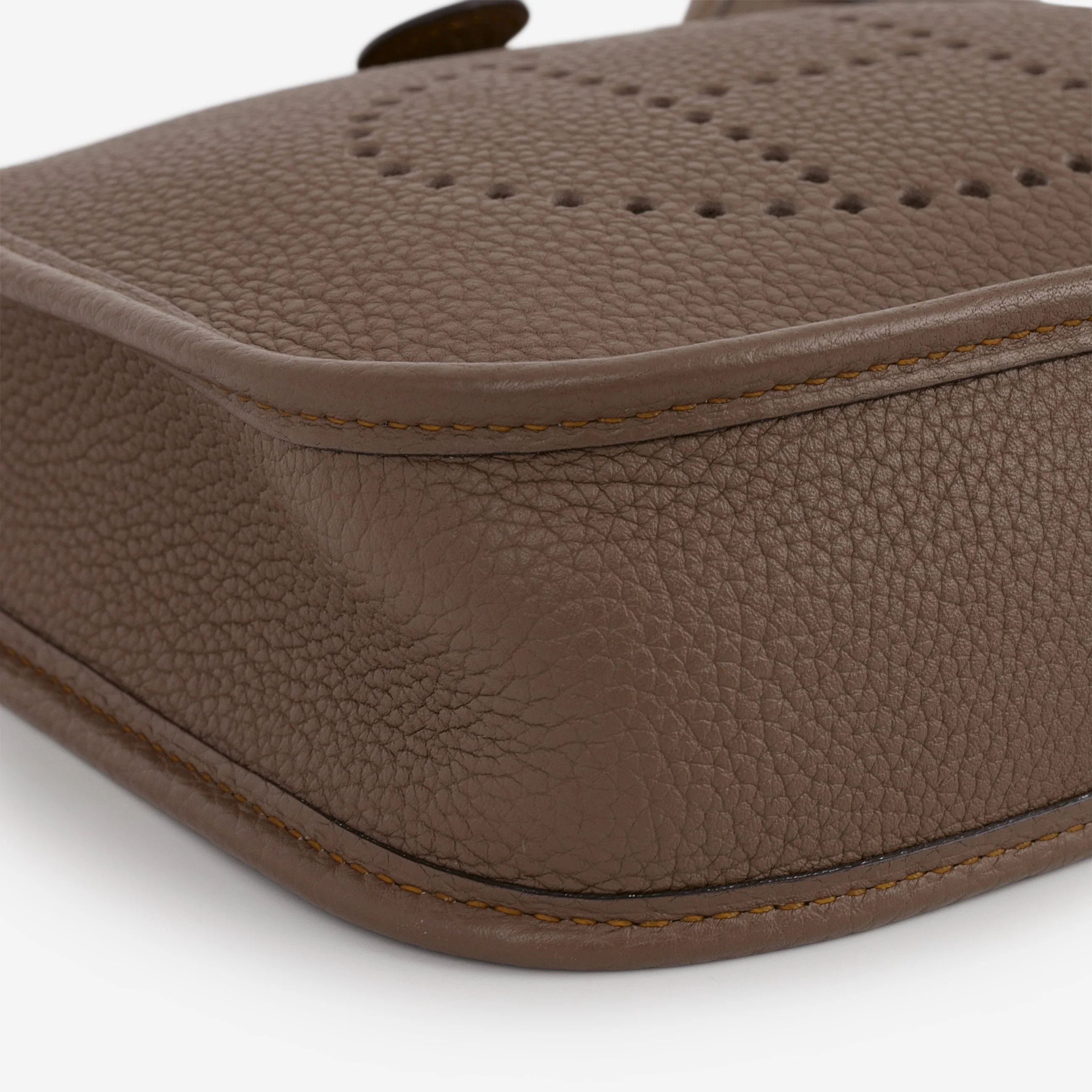 Hermès Mini Evelyne 16 - Beige De Weimar Clemence | Palladium Hardware - Image 6