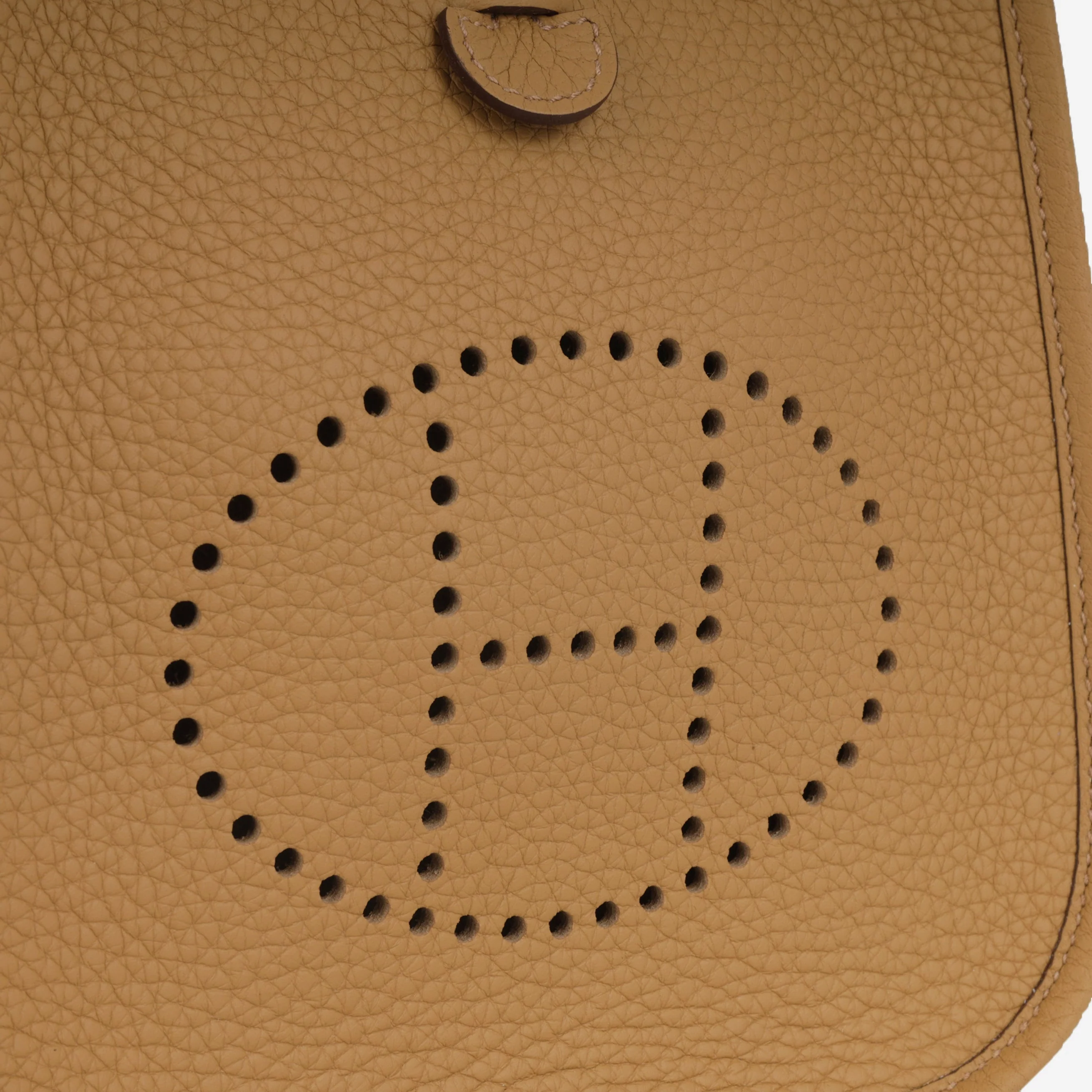 Hermès Mini Evelyne 16  - Biscuit Clemence / Nata Strap | Palladium Hardware - Image 7