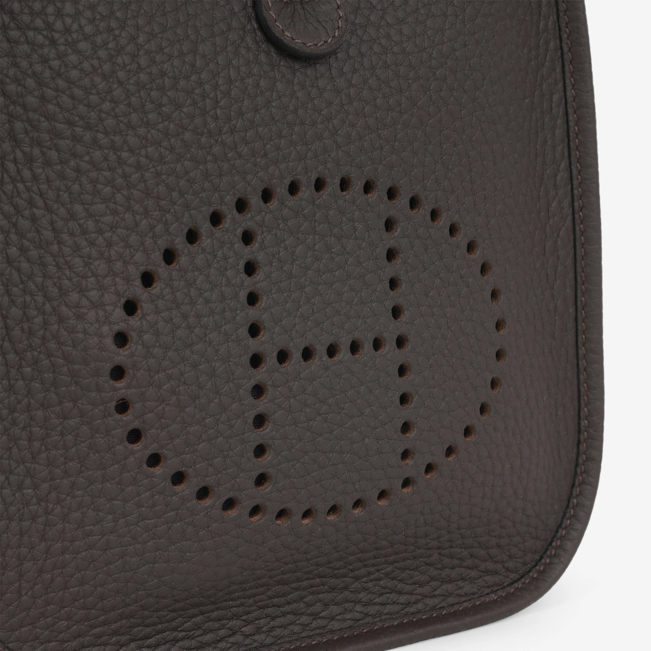 Hermès Mini Evelyne 16 - Ebene Clemence | Gold Hardware - Image 6