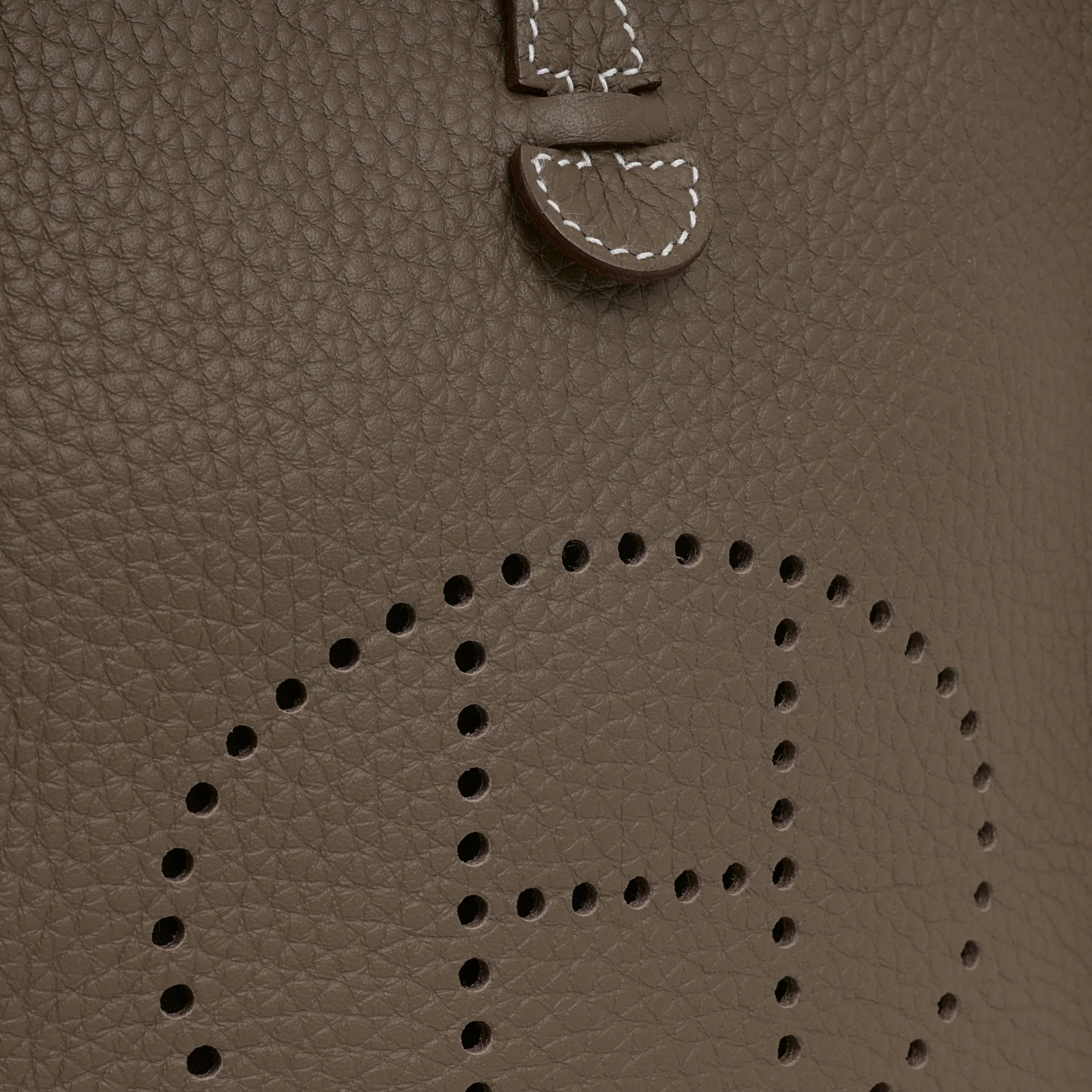 Hermès Mini Evelyne 16 - Etoupe Clemence / Etoupe Strap | Gold Hardware - Image 8