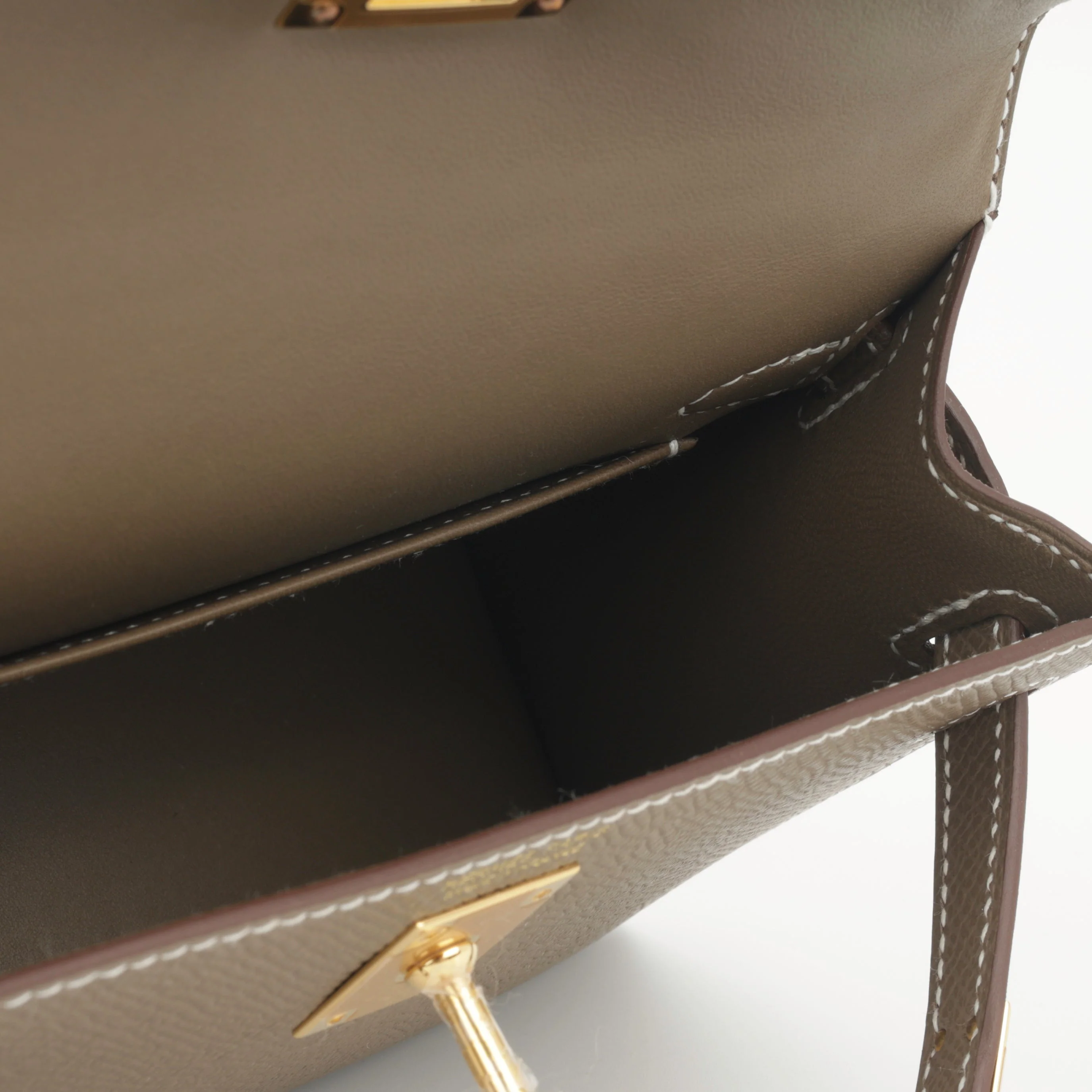 Hermès Mini Kelly 20cm - Etoupe Epsom | Gold Hardware - Image 7