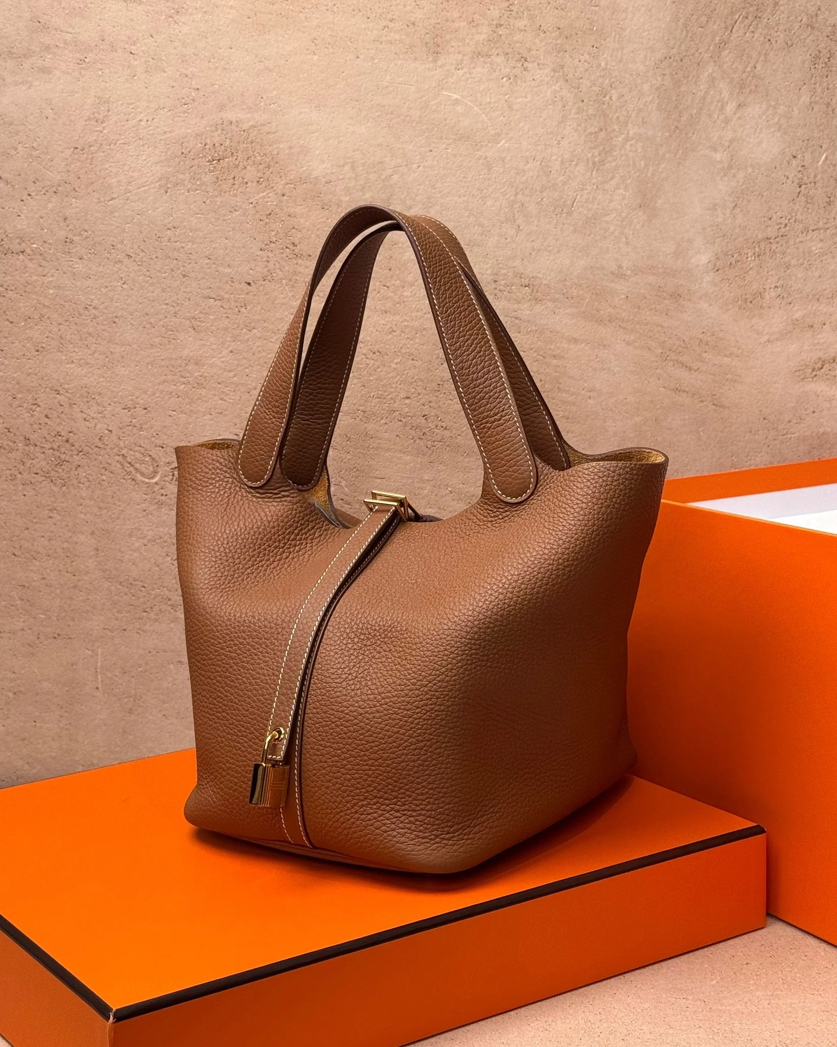 Hermès Picotin 22 - Gold Clemence | Gold Hardware - Image 8