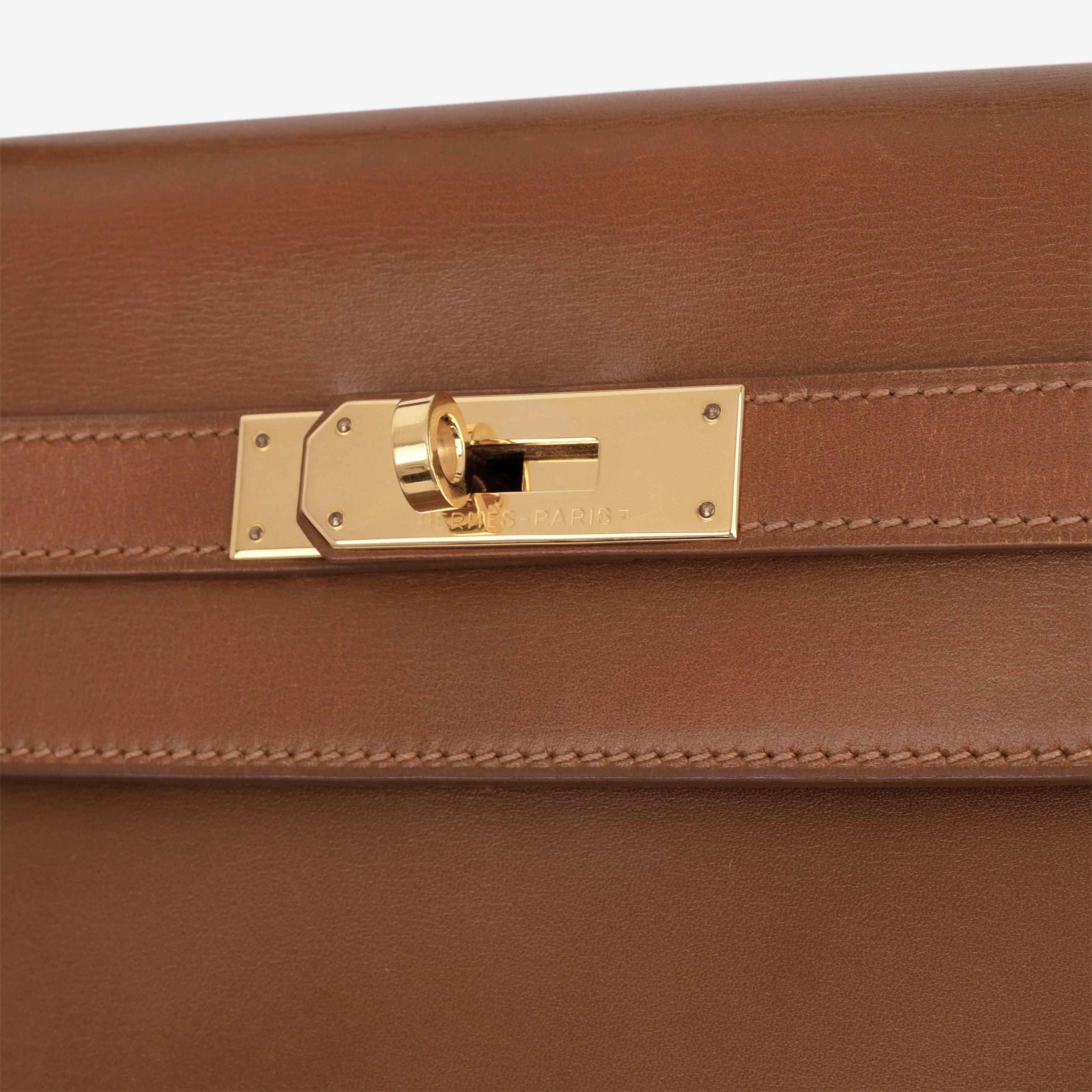 Hermès Vintage Kelly 32 Retourne - Noisette Box Calf | Gold Hardware - Image 11