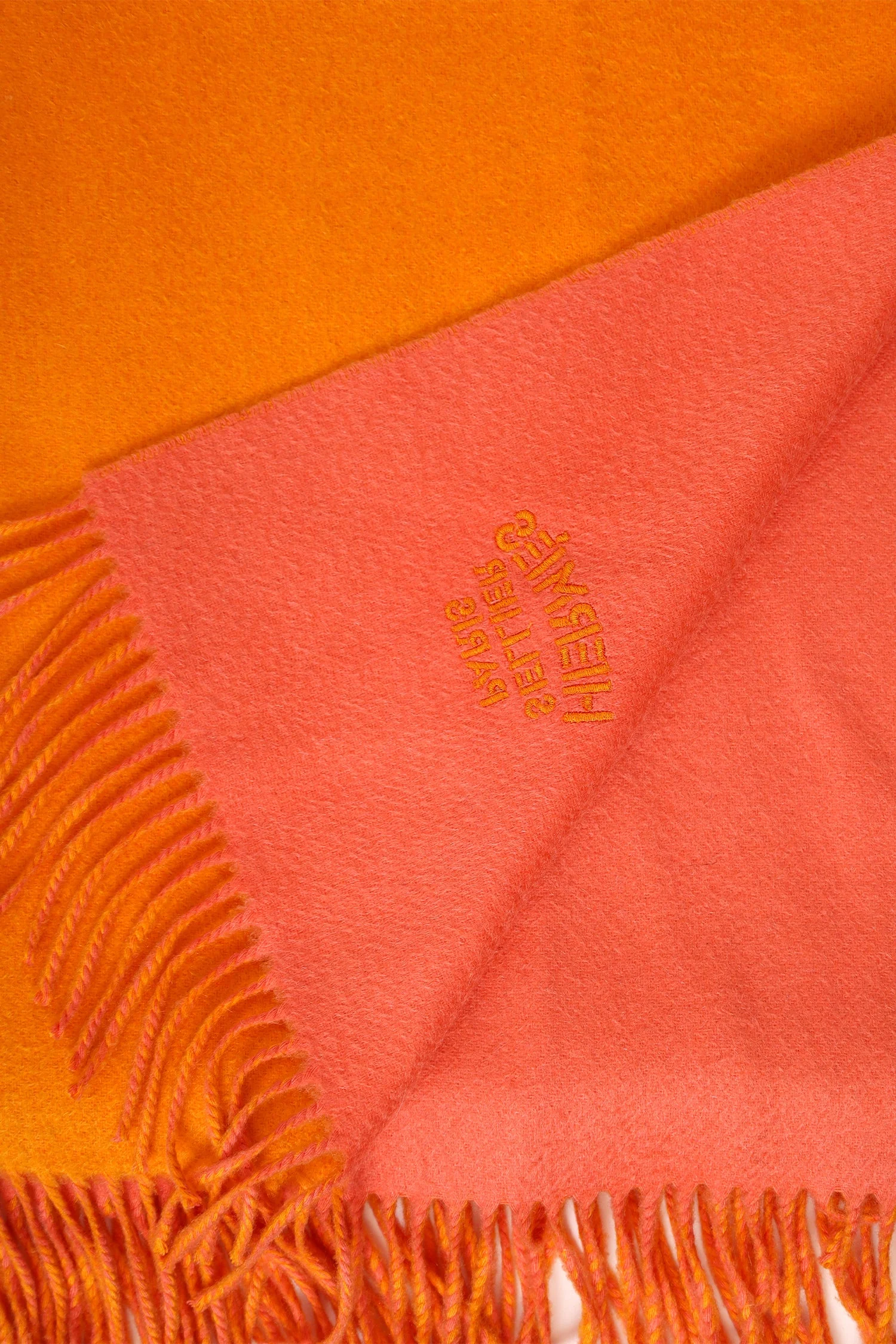 Hermés Orange/Pink Cashmere Double Face Stole - Image 3