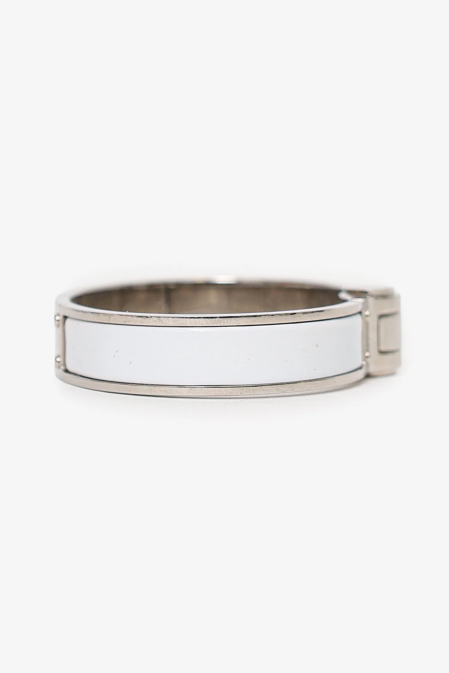 Hermès Silver Toned/White Enamel Charnière Hinged Bracelet - Image 2