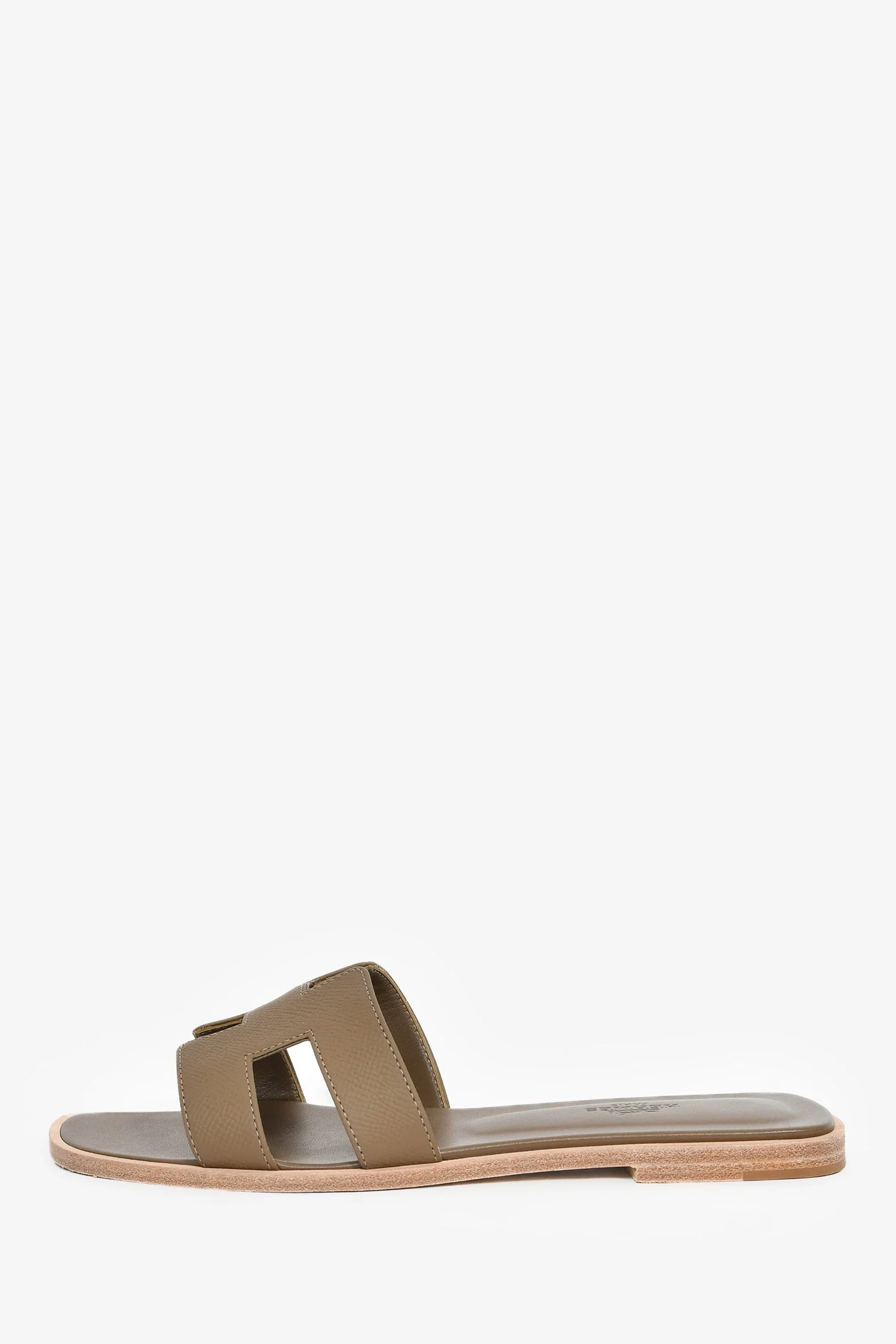Hermès Taupe Epsom Leather 'Oran' Sandals Size 38.5 - Image 4
