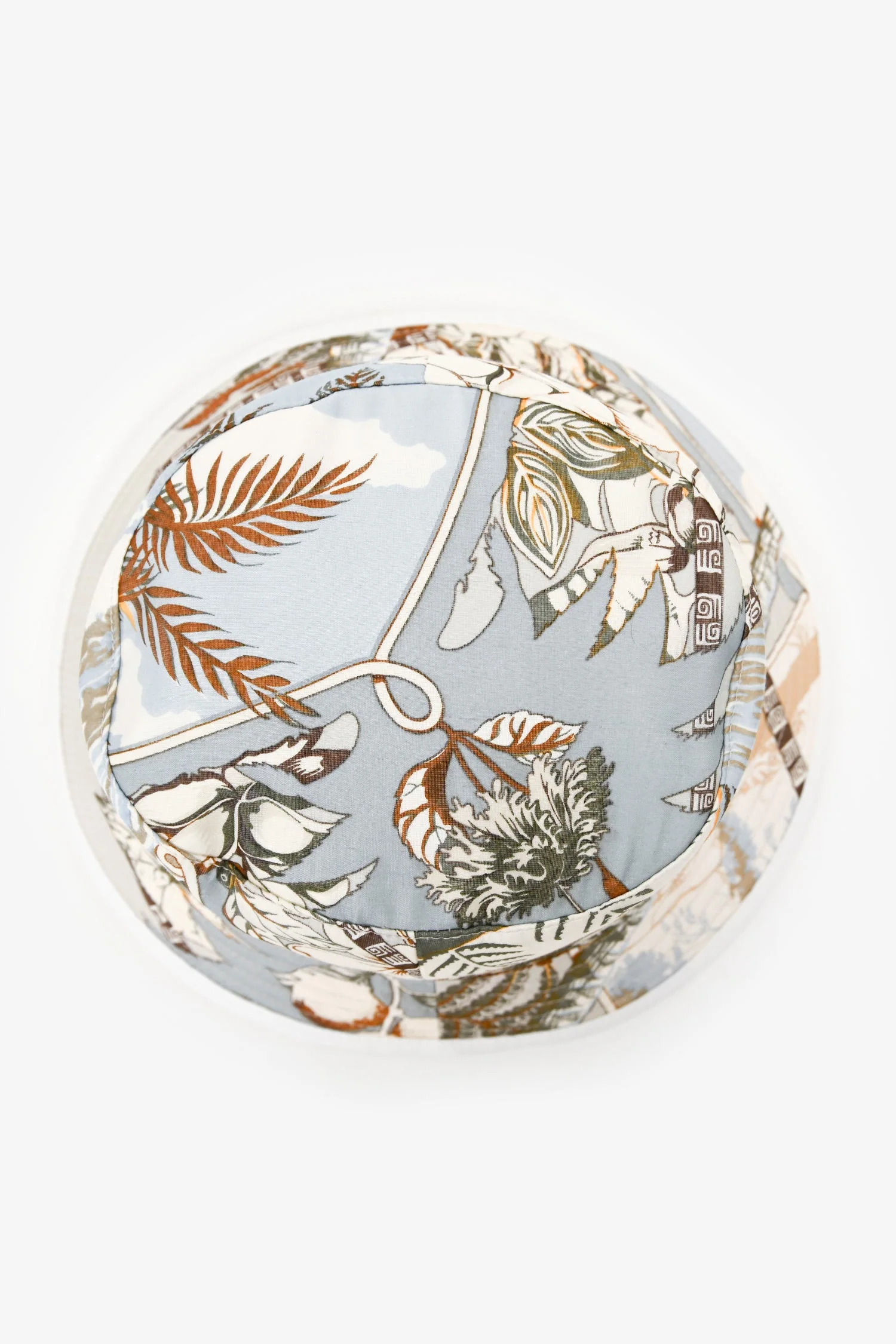 Hermès White Foliate Patterned Bucket Hat Size 56 - Image 3