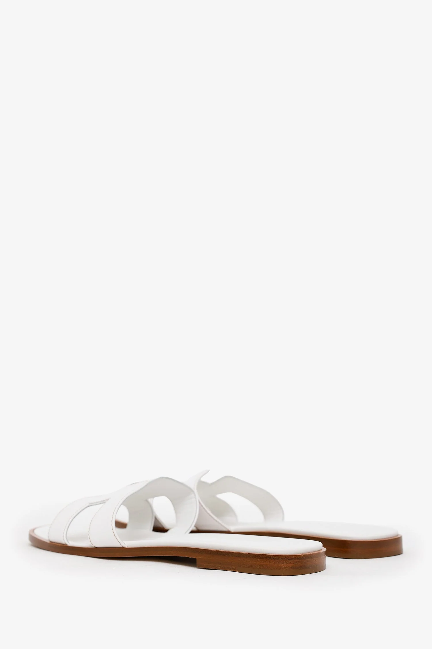 Hermès White Leather H Oran Sandals Size 40 - Image 4