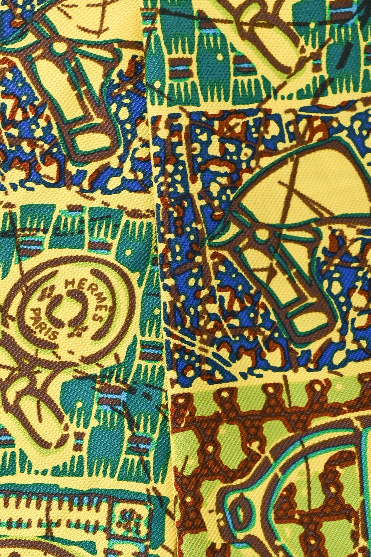 Hermès Yellow Silk Graphic Print Twilly - Image 4