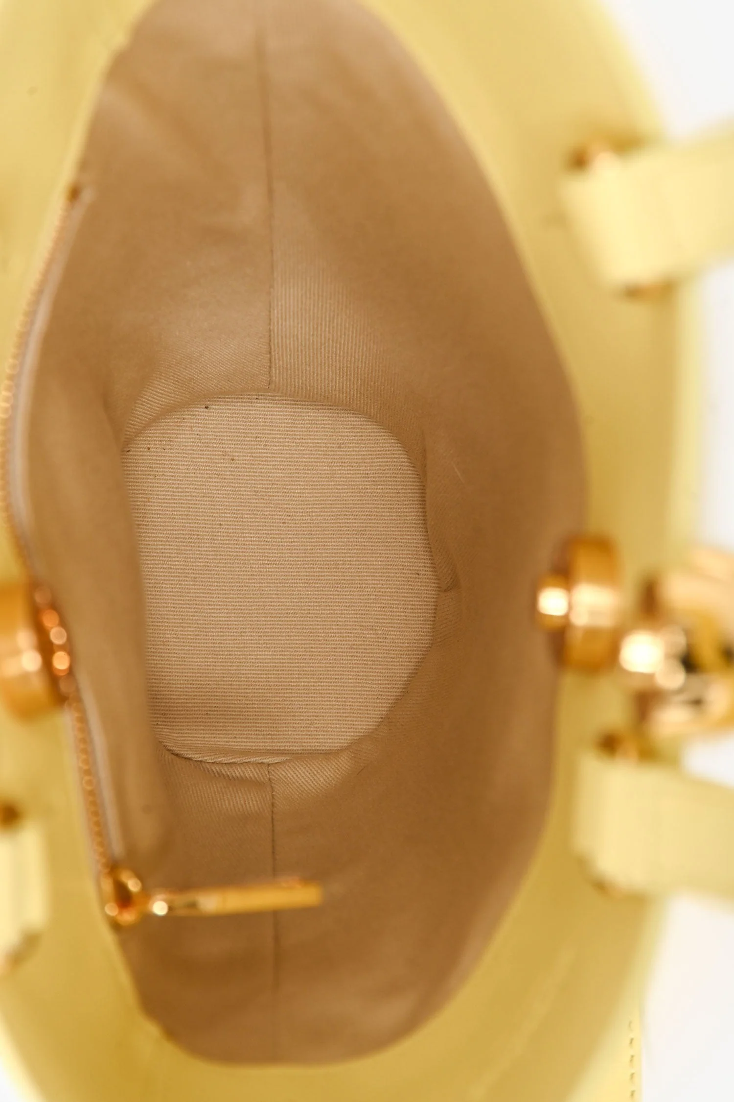 Jacquemus Light Yellow Leather Le Petit Bambola Bucket Bag with Strap - Image 6