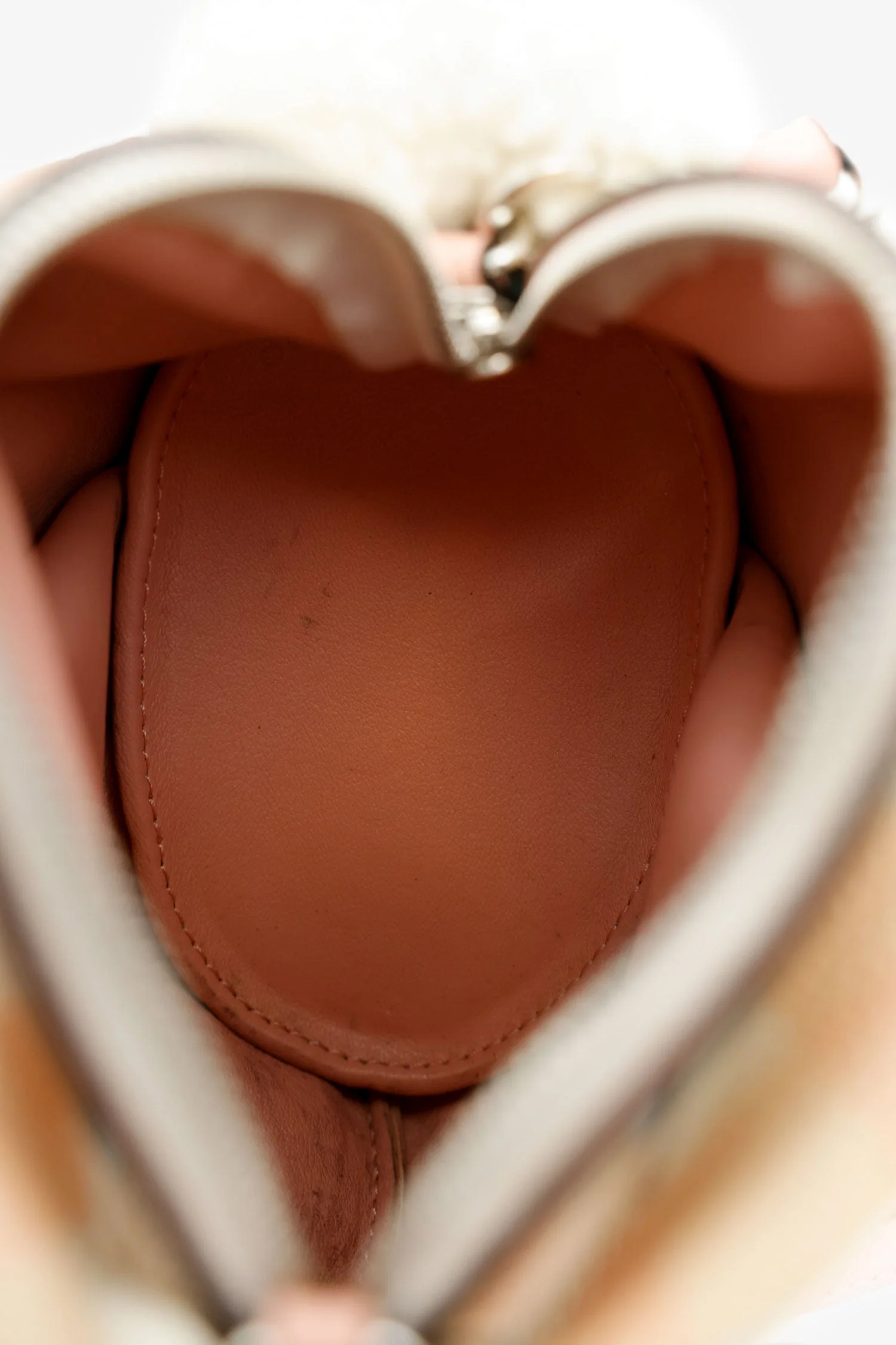 Loewe 2018 Pink/White Gingham Leather Bunny Crossbody Bag - Image 6
