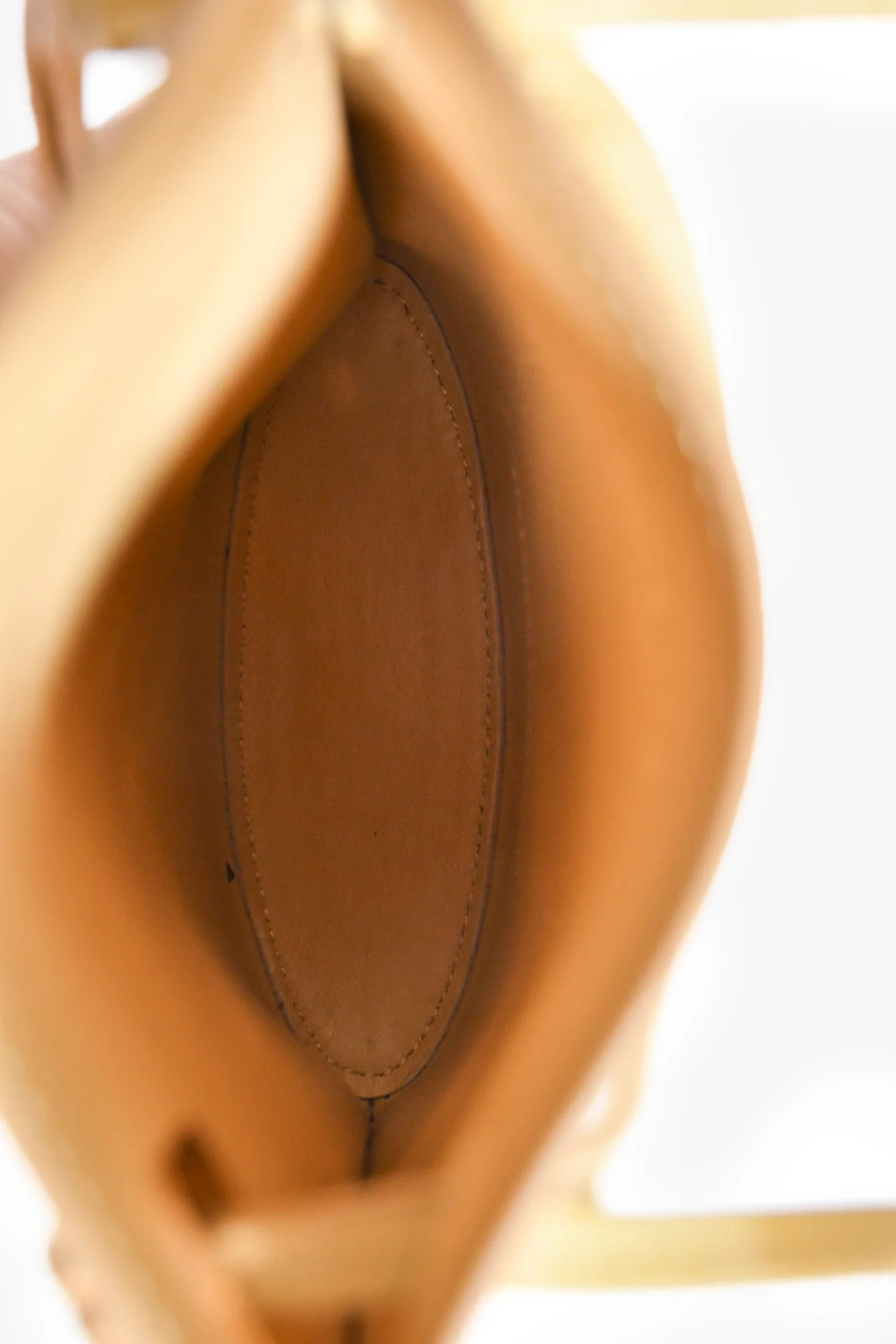 Loewe Beige Pebble Leather 'Dice' Crossbody Bag - Image 7