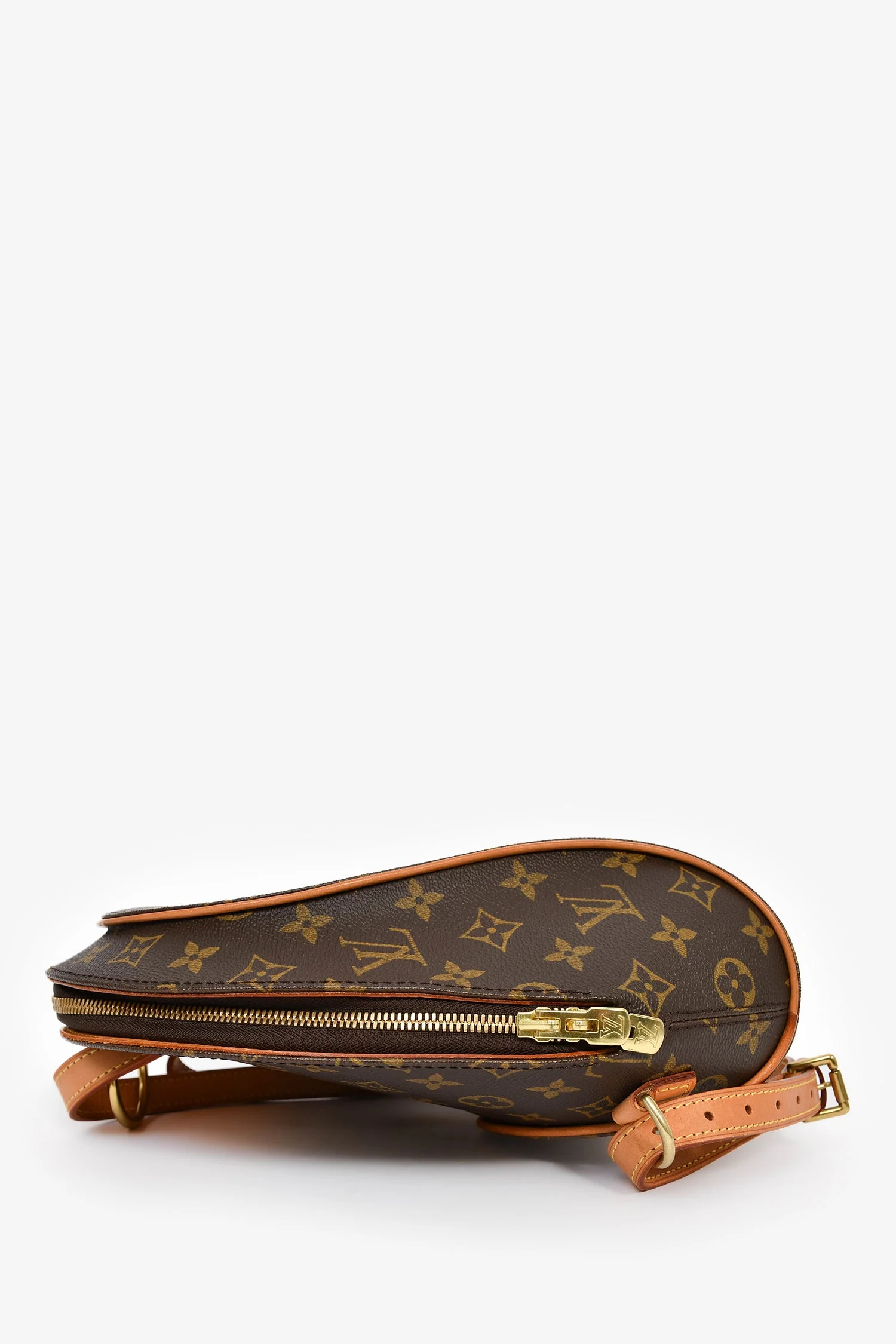 Louis Vuitton 2002 Monogram Canvas Ellipse Backpack - Image 3