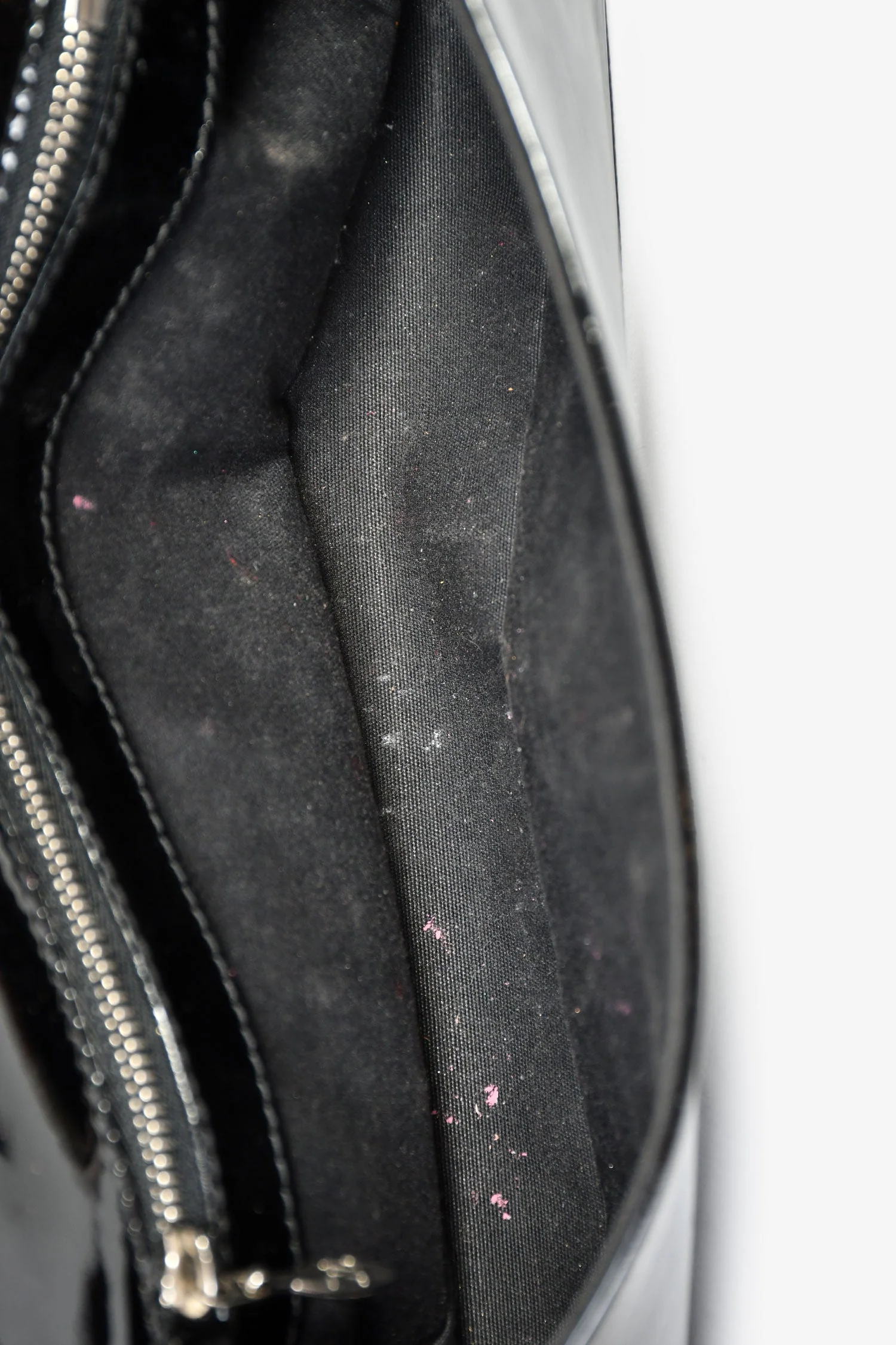 Louis Vuitton 2011 Black Patent Leather 'Vernis Sobe‘ Clutch - Image 6