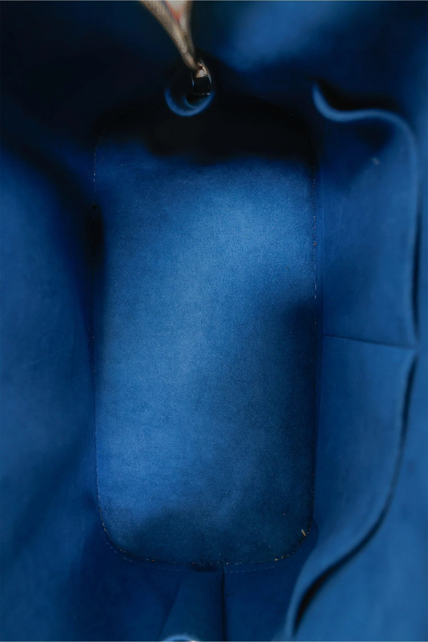 Louis Vuitton 2014 Blue Epi Leather Alma PM Top Handle Bag - Image 6
