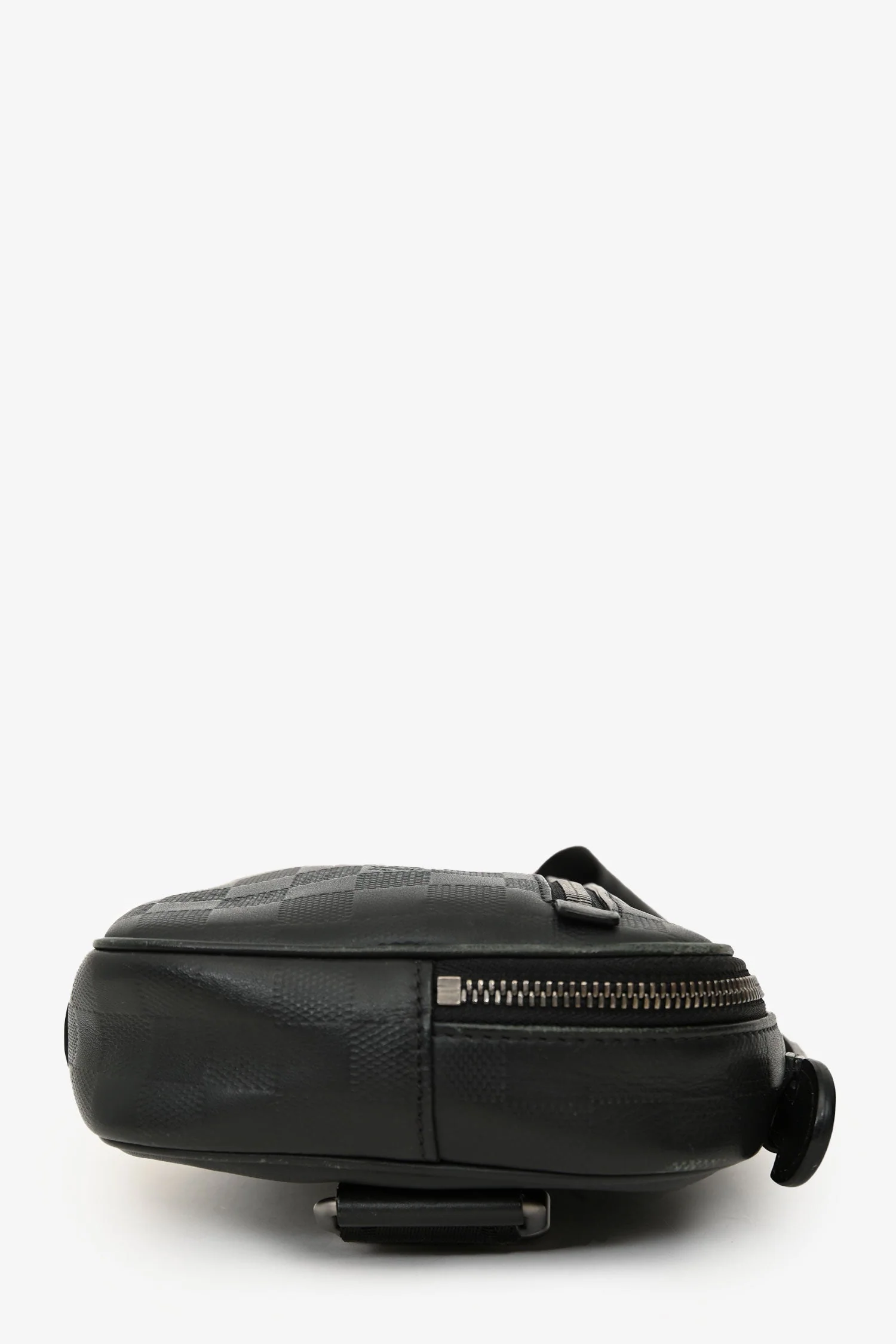 Louis Vuitton 2016 Damier Infini Leather Ambler Bum Bag - Image 4