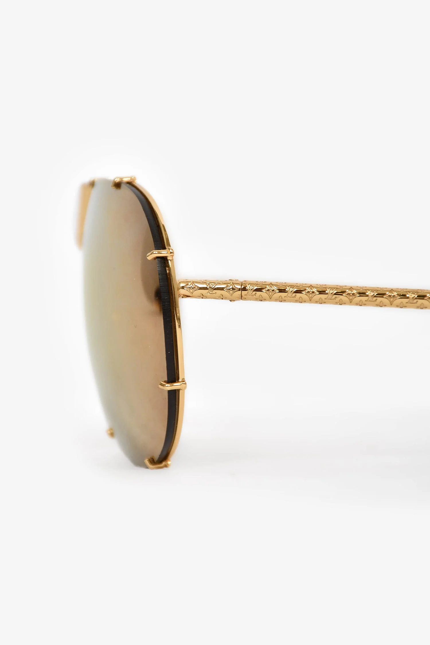 Louis Vuitton 2017 Black/Gold 'LV Drive' Aviator Sunglasses - Image 4