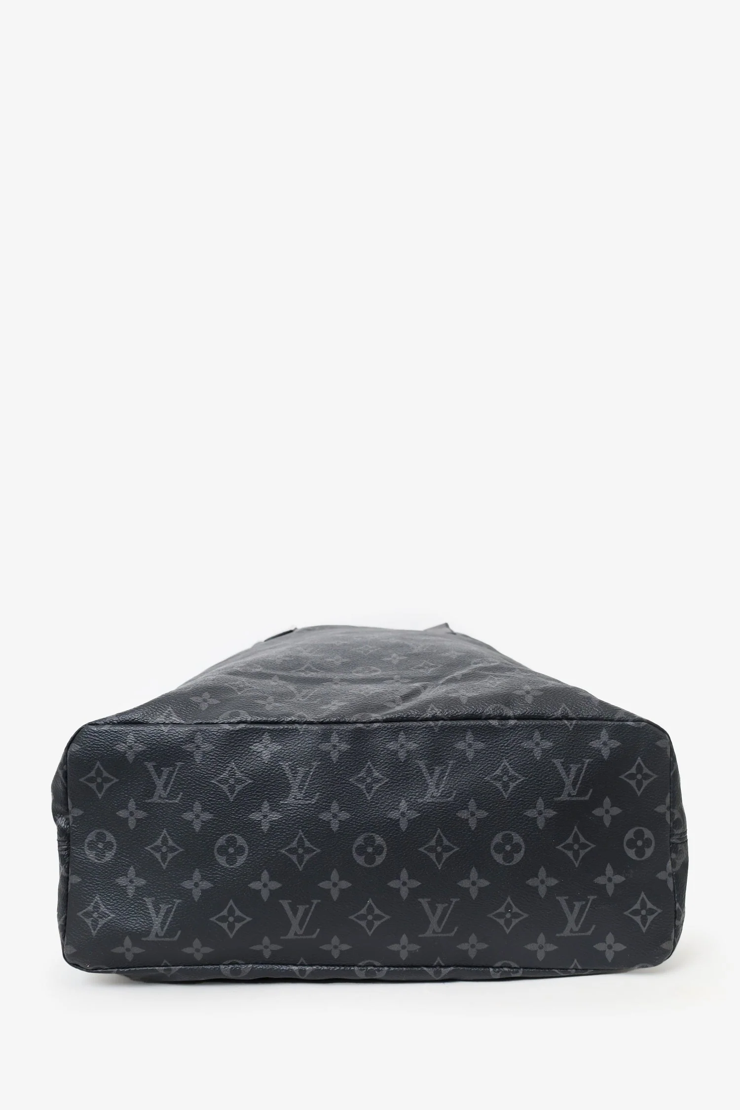 Louis Vuitton 2017 Black Monogram Eclipse Cabas Light Tote - Image 6