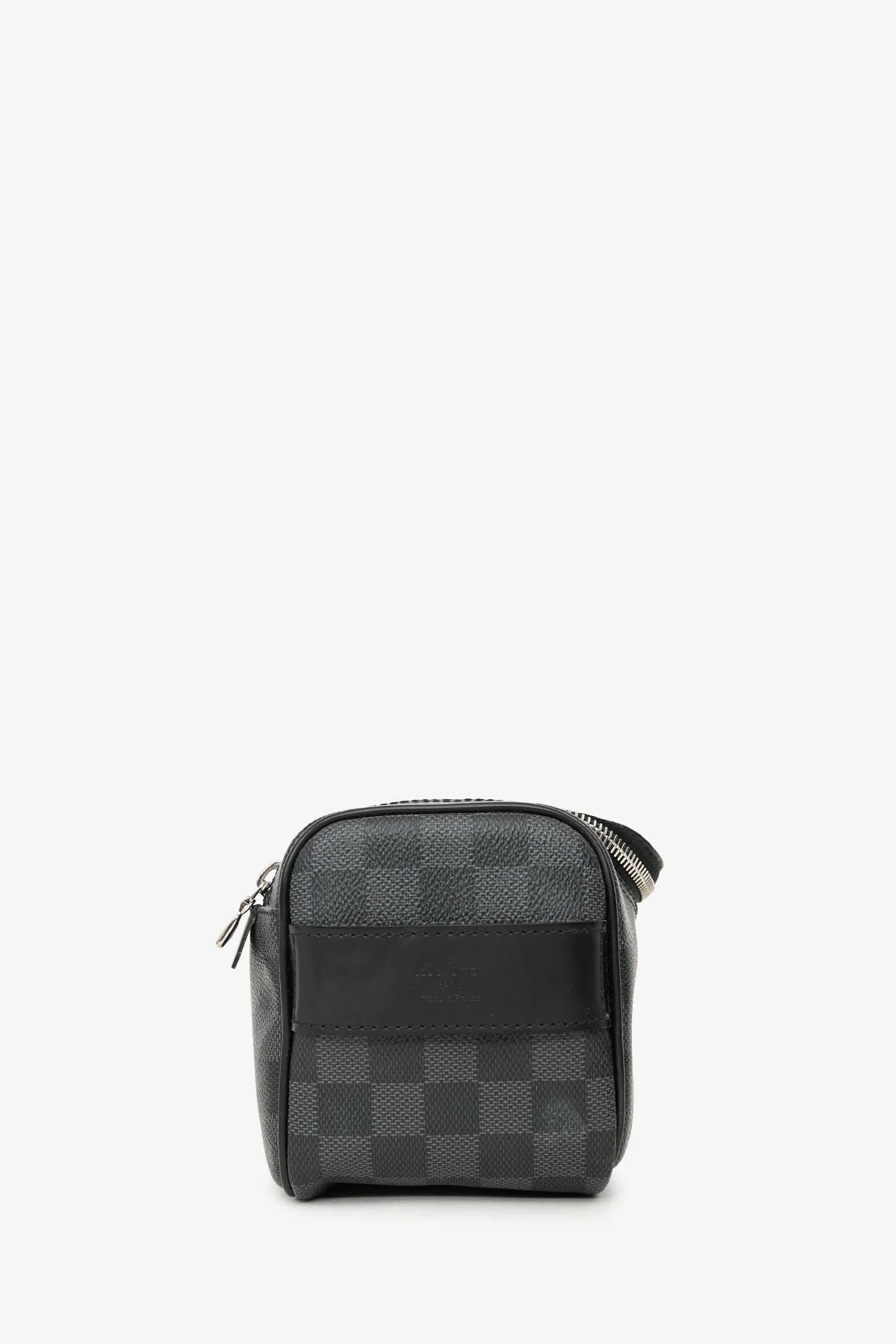 Louis Vuitton 2018 Black Damier Graphite Toiletry Cosmetic Pouch - Image 3