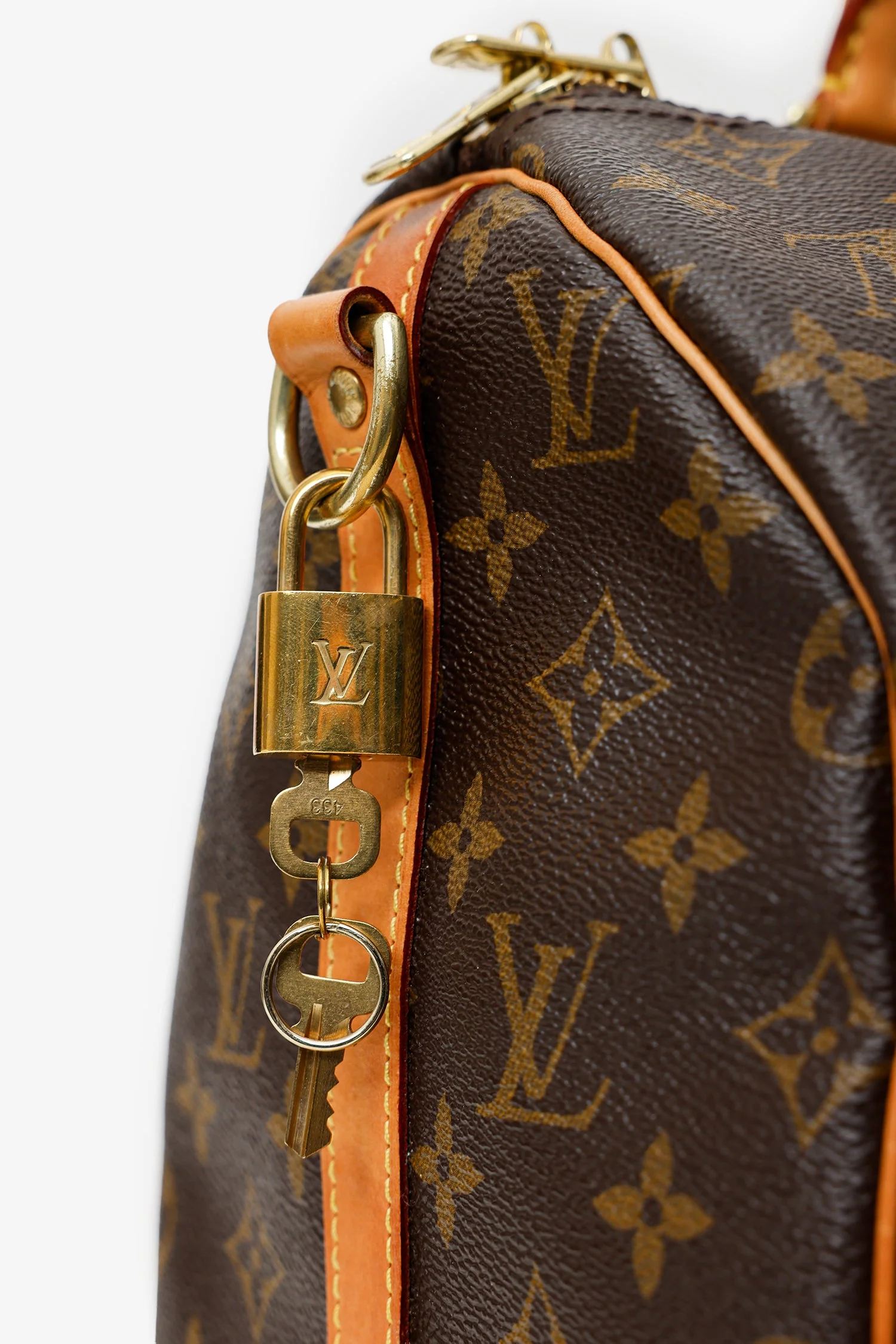 Louis Vuitton 2018 Monogram Speedy 30 With Strap - Image 3