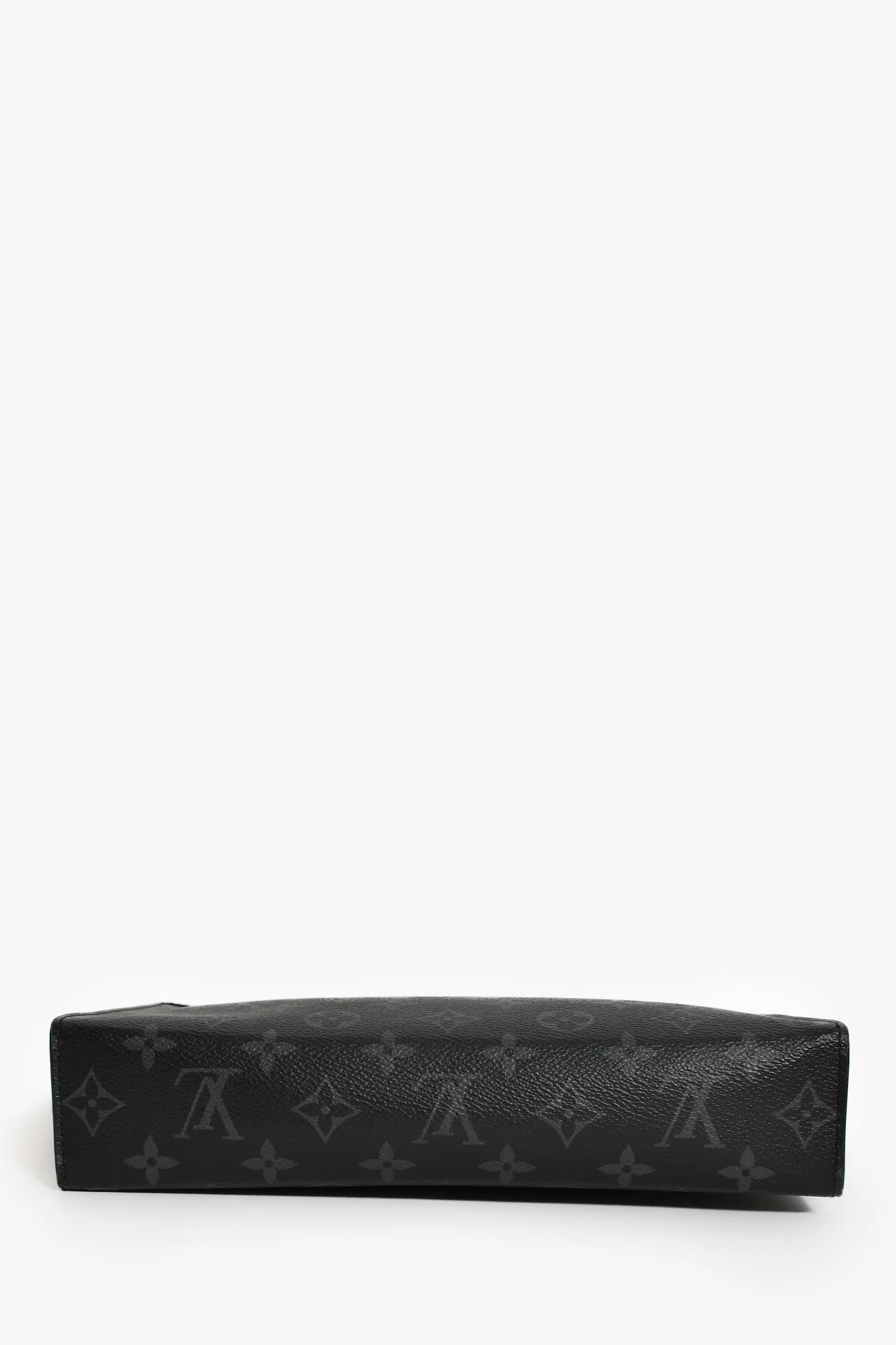 Louis Vuitton 2019 Monogram Eclipse Canvas Pochette Voyage MM - Image 5