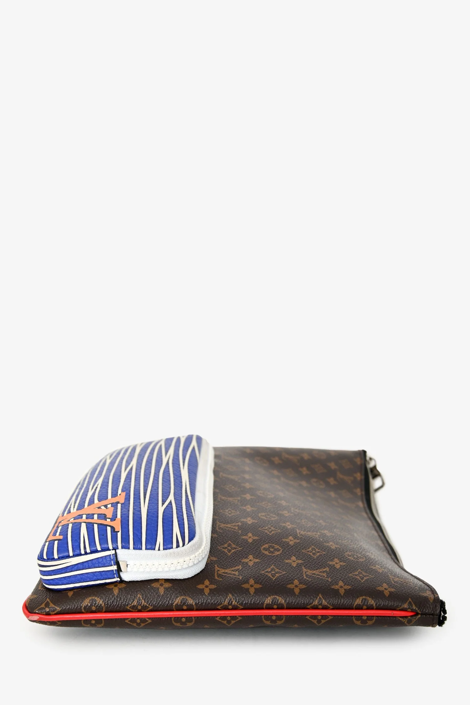 Louis Vuitton 2020 Monogram A4 Multipocket Pochette - Image 4