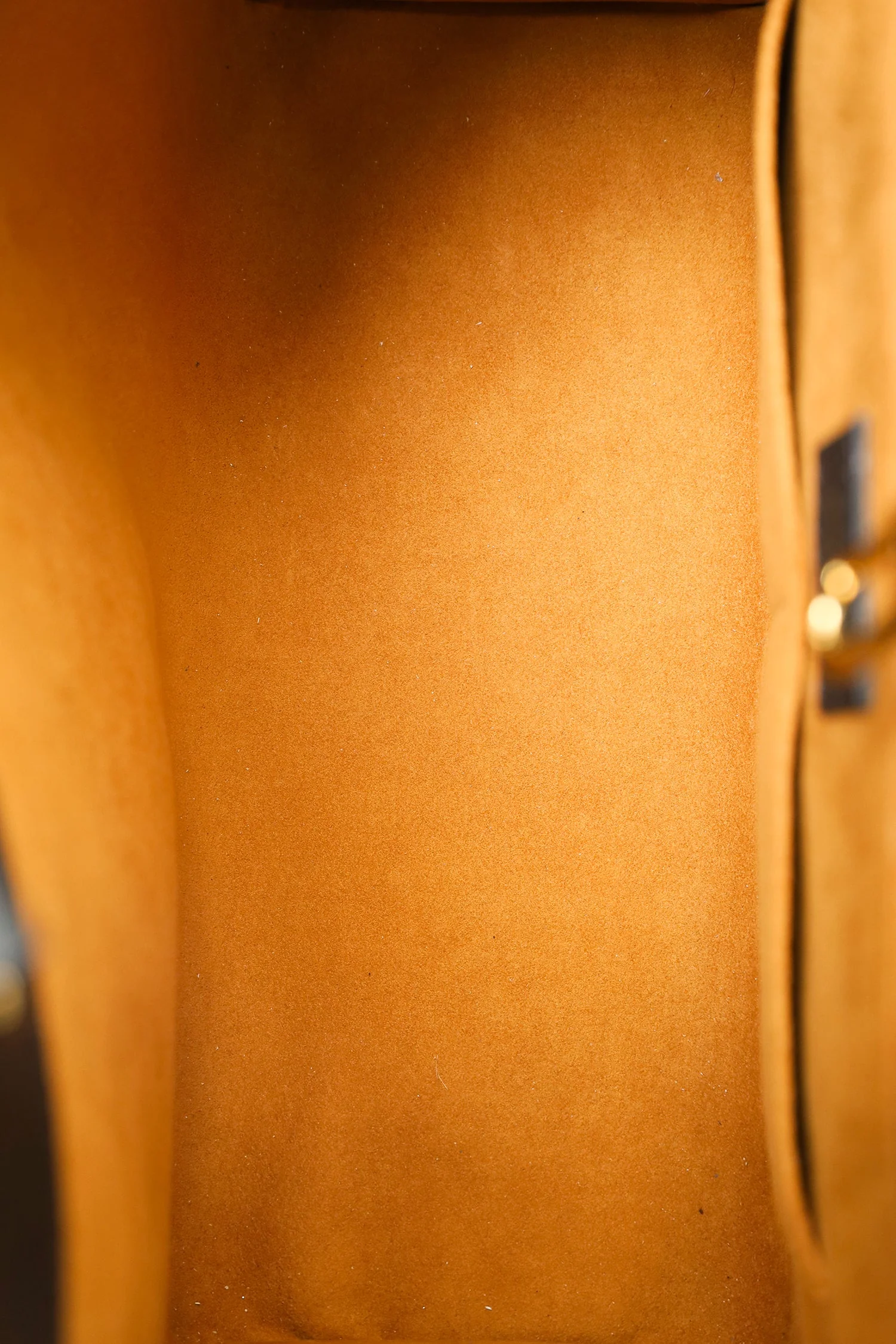 Louis Vuitton Black Monogram Empreinte Leather OnTheGo MM - Image 7