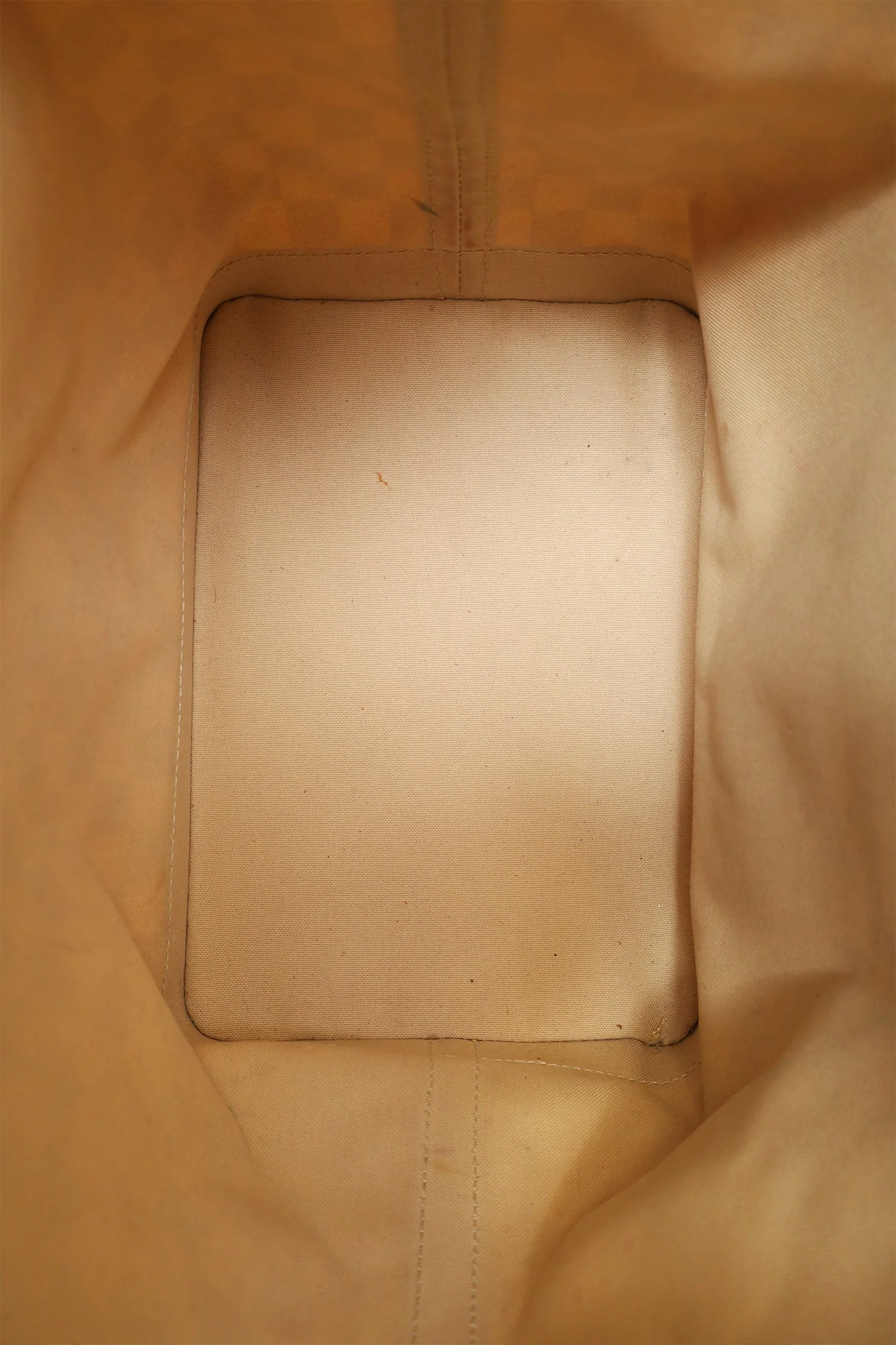 Louis Vuitton Cream Damier Bag - Image 8