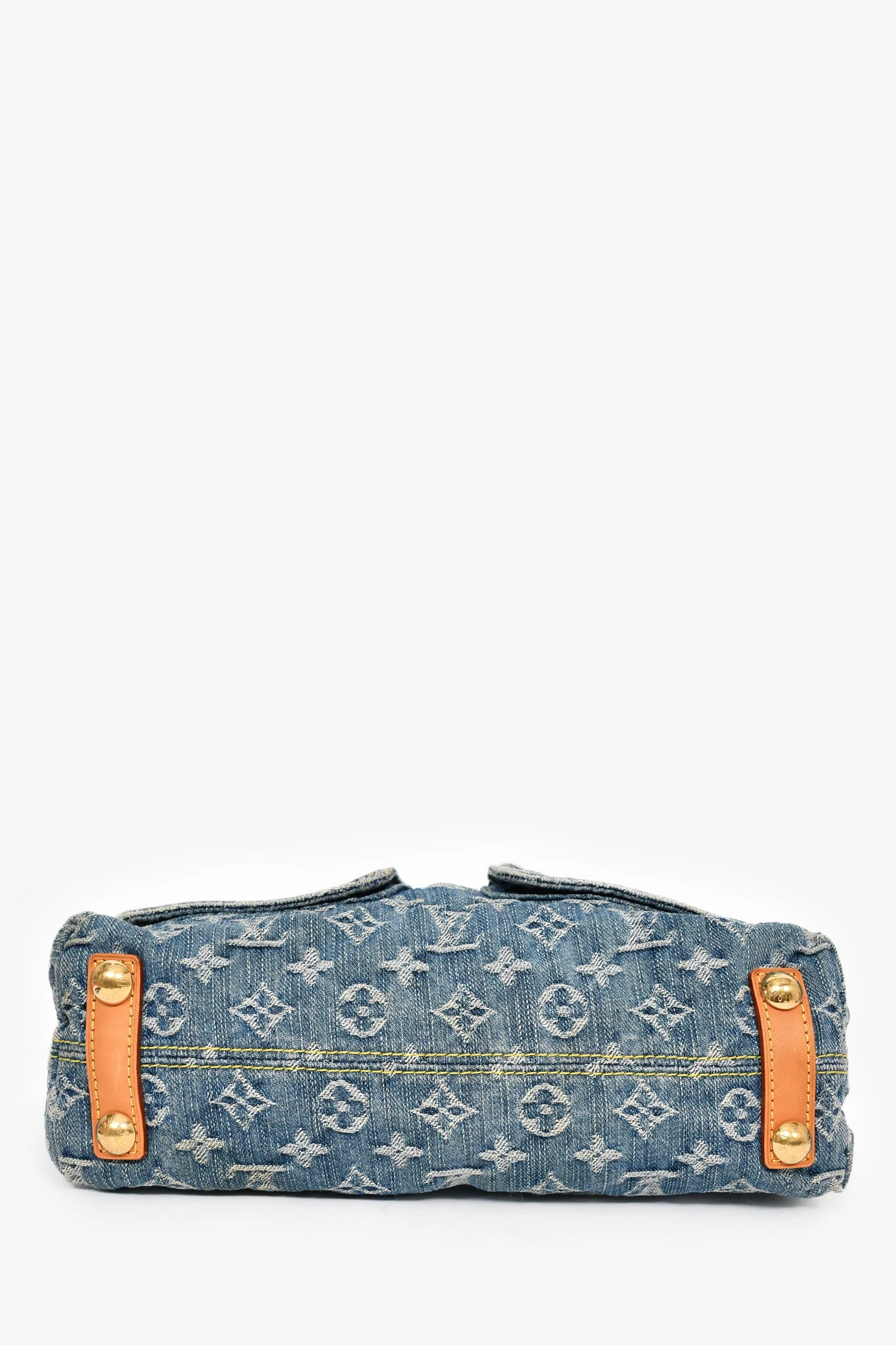 Louis Vuitton Denim Baggy PM Crossbody Bag - Image 5