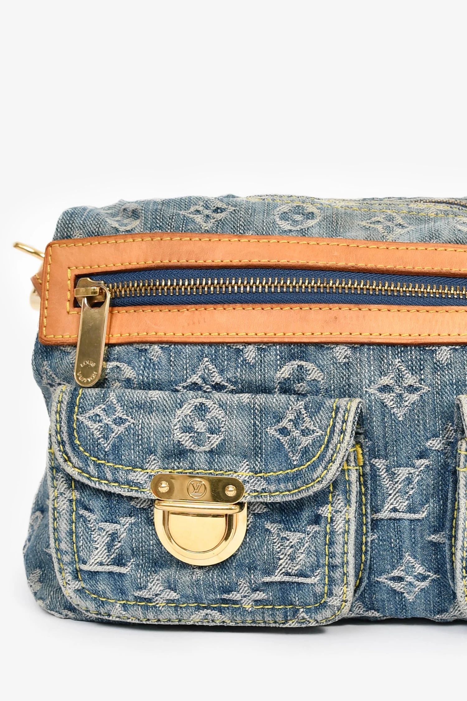 Louis Vuitton Denim Baggy PM Crossbody Bag - Image 6