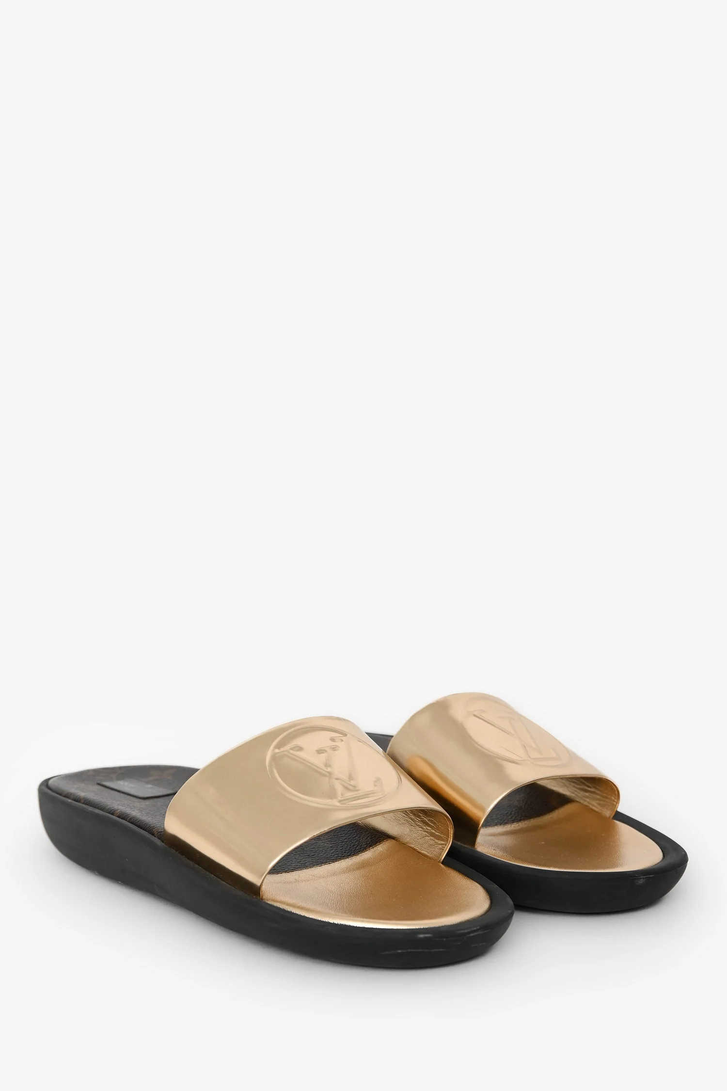 Louis Vuitton Gold Leather Monogram Slides Size 40 - Image 2