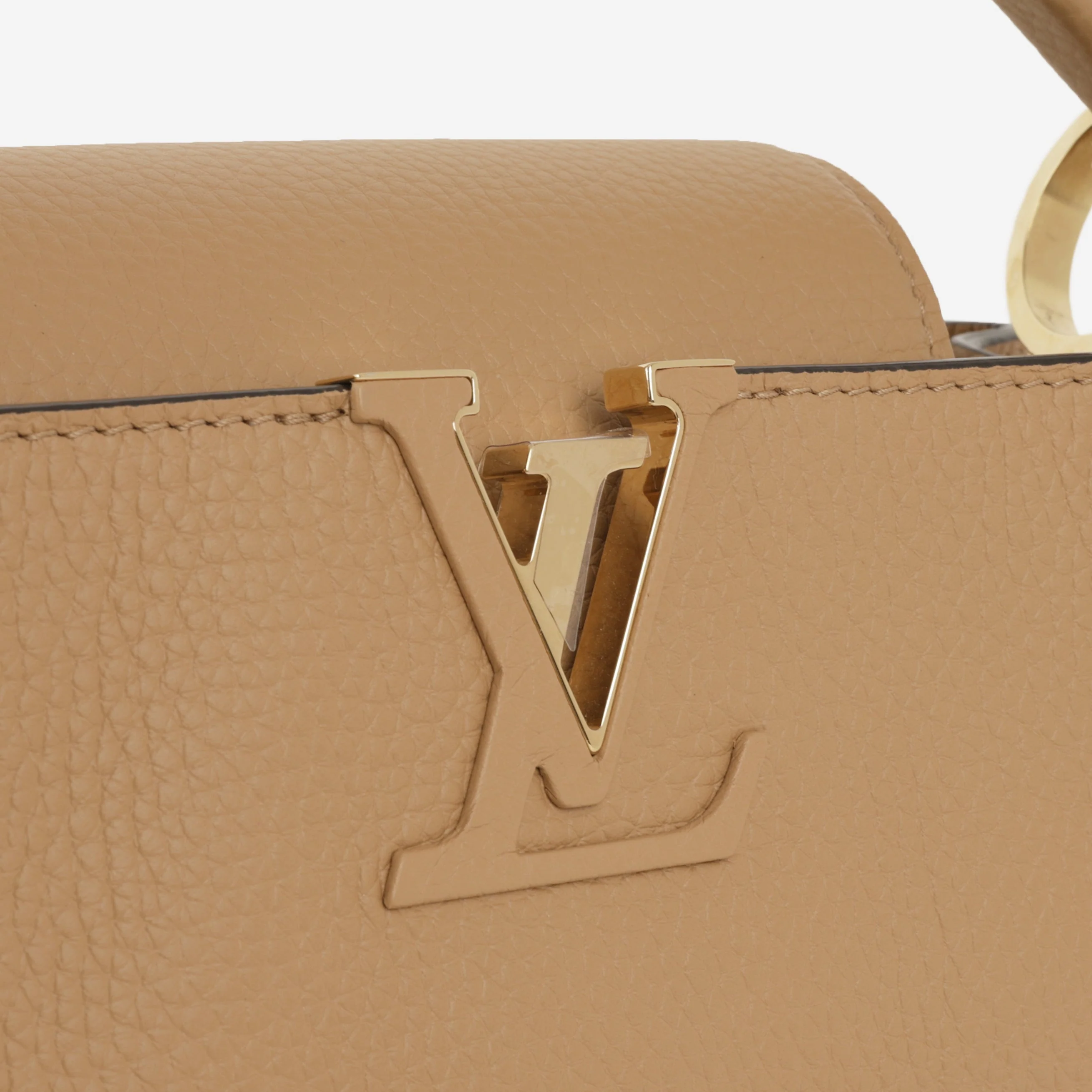Louis Vuitton Capucines MM - Beige Taurillon | Gold Hardware - Image 6