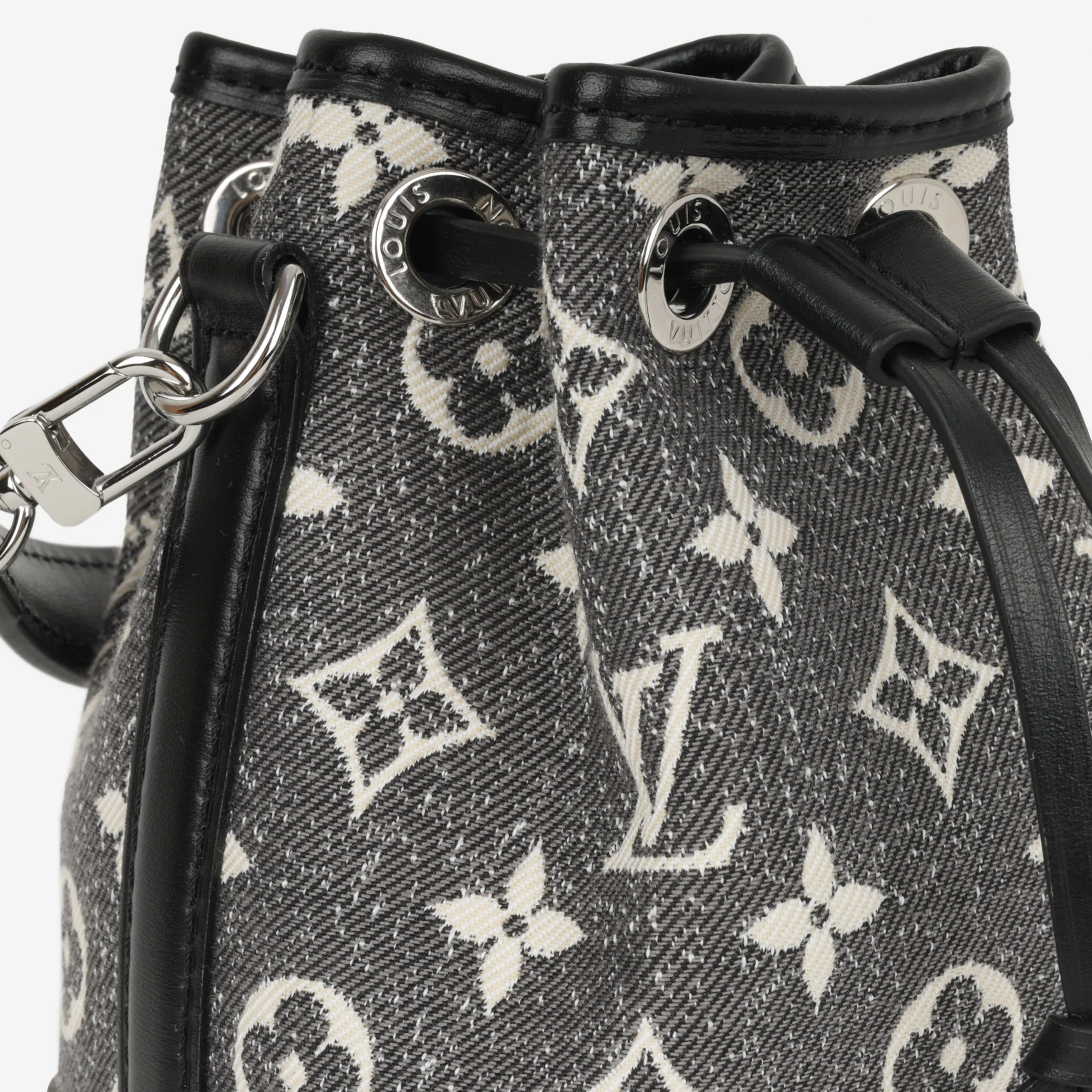 Louis Vuitton Nano Néo Bag - Grey/Black Monogram | Silver Hardwarwe - Image 6