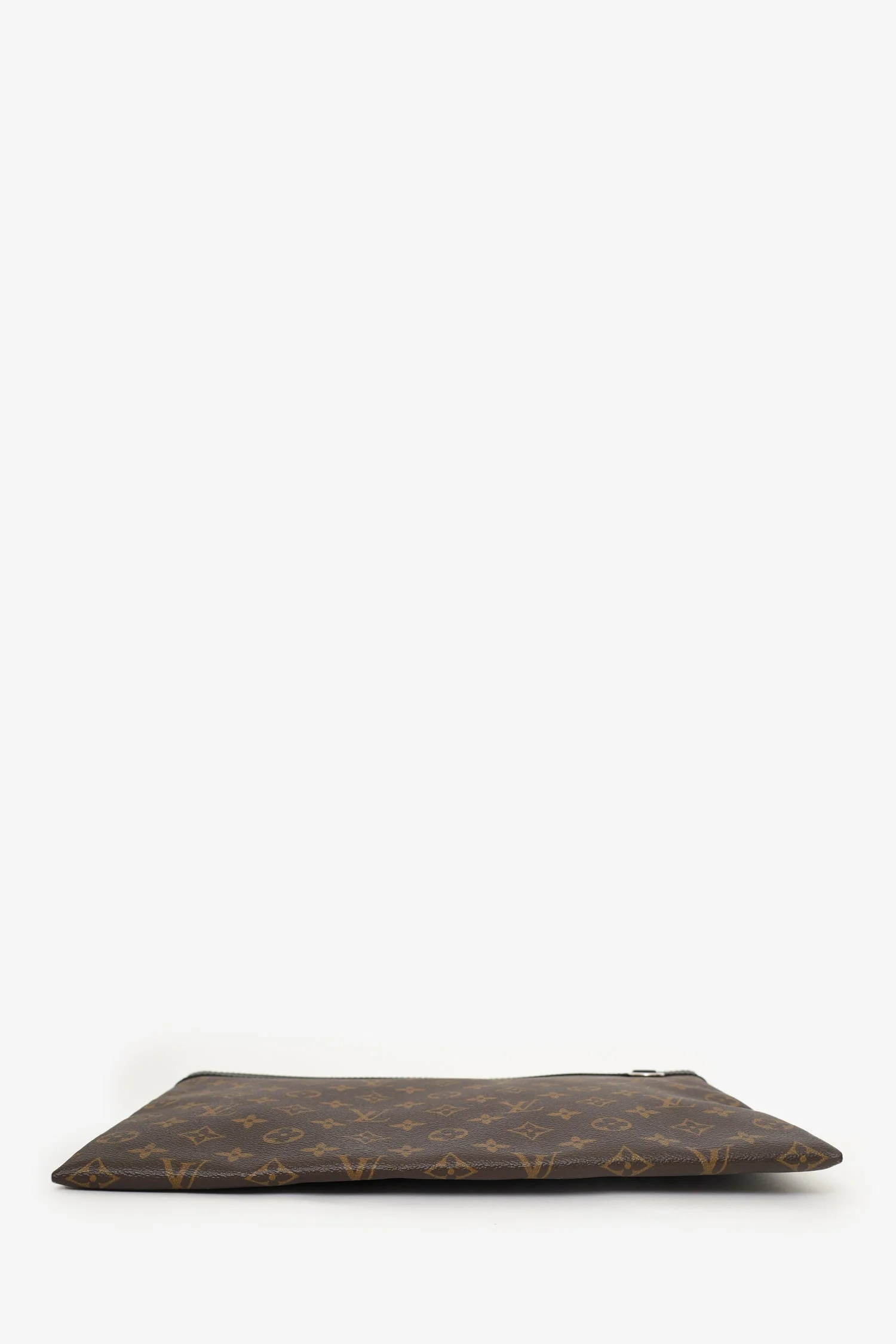 Louis Vuitton Monogram Discovery Pochette GM - Image 6