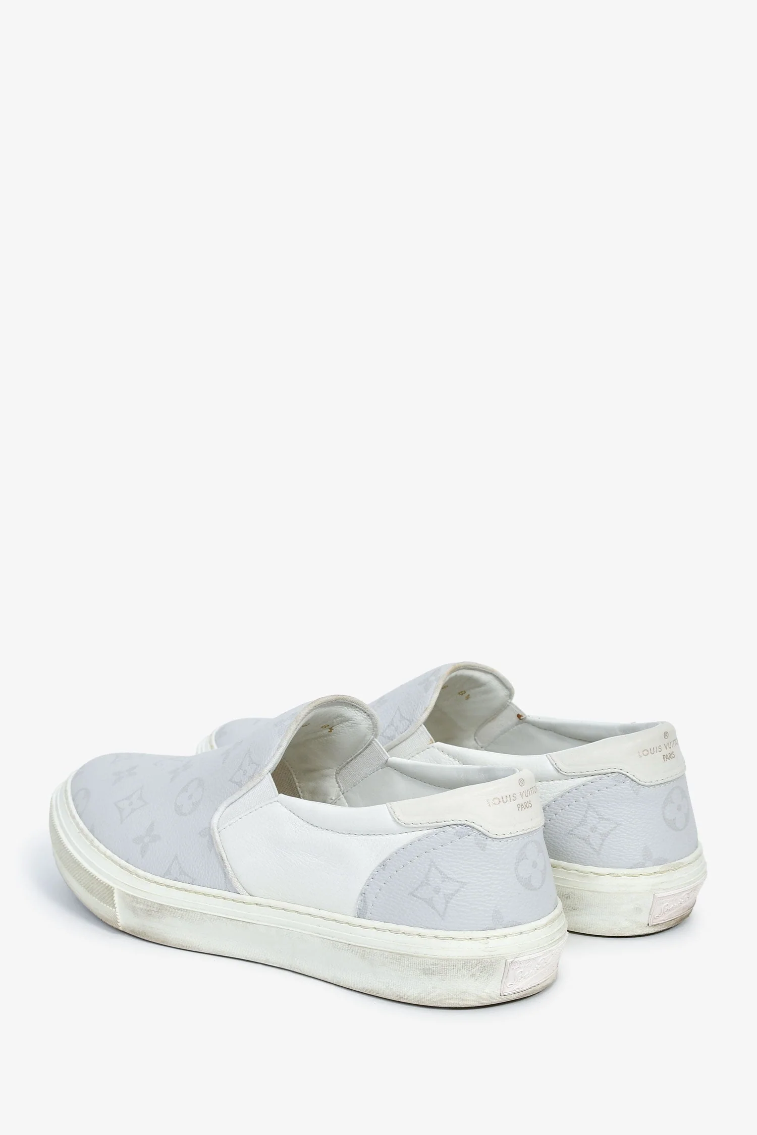 Louis Vuitton White/Grey Monogram Leather Slip-On Sneakers Size 8.5 Mens - Image 4