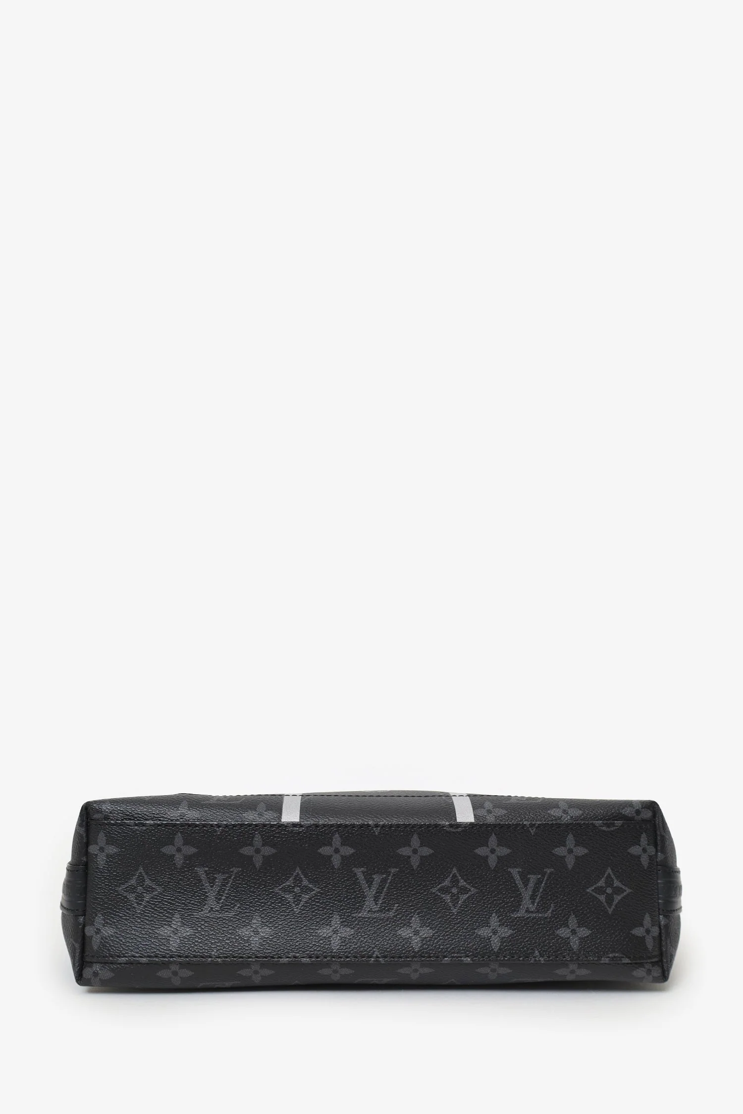 Louis Vuitton x Fragment Monogram Eclipse Apollo Messenger Bag - Image 6