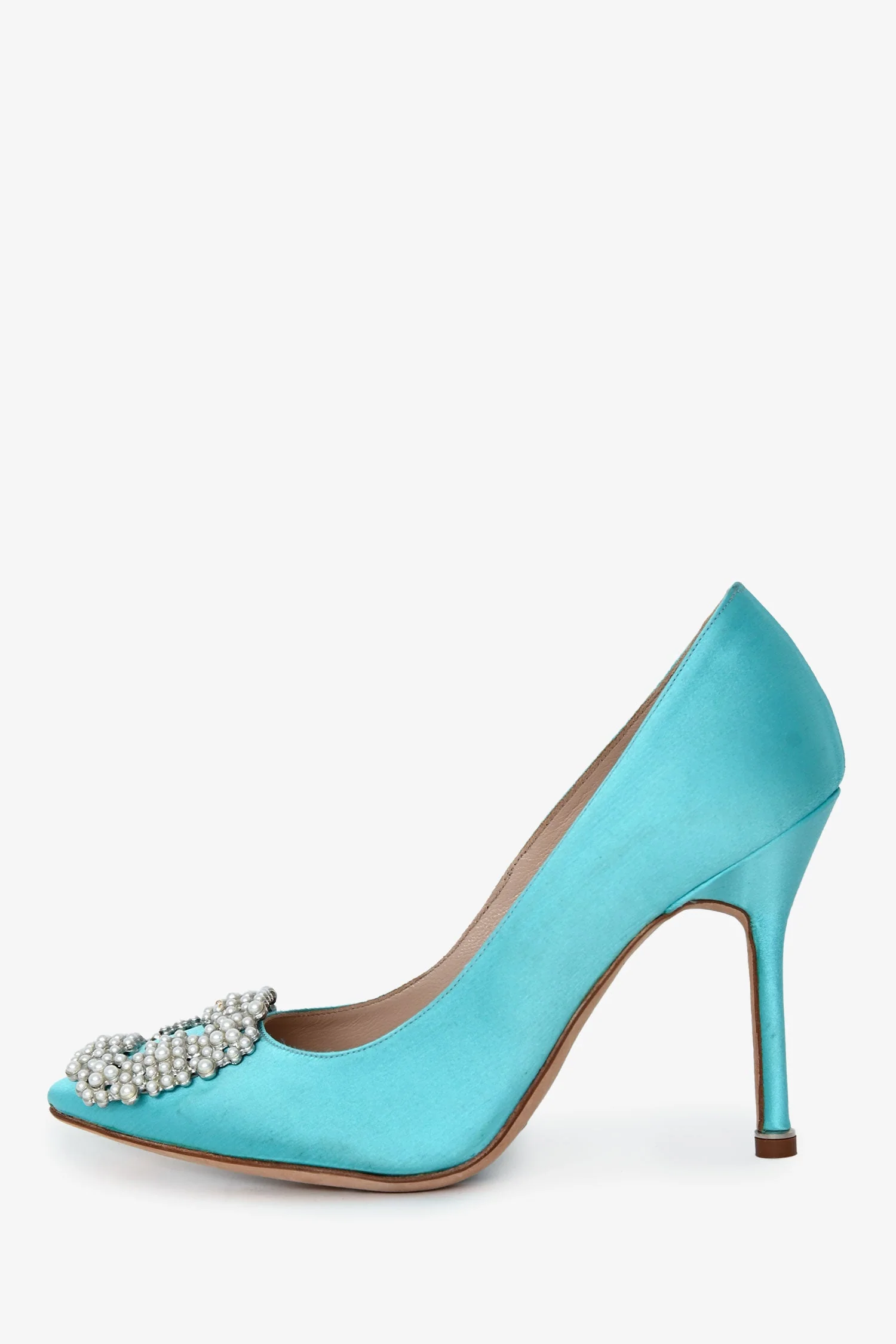Manolo Blahnik Blue Satin Faux Pearl Hangisi Heels Size 35.5 - Image 4
